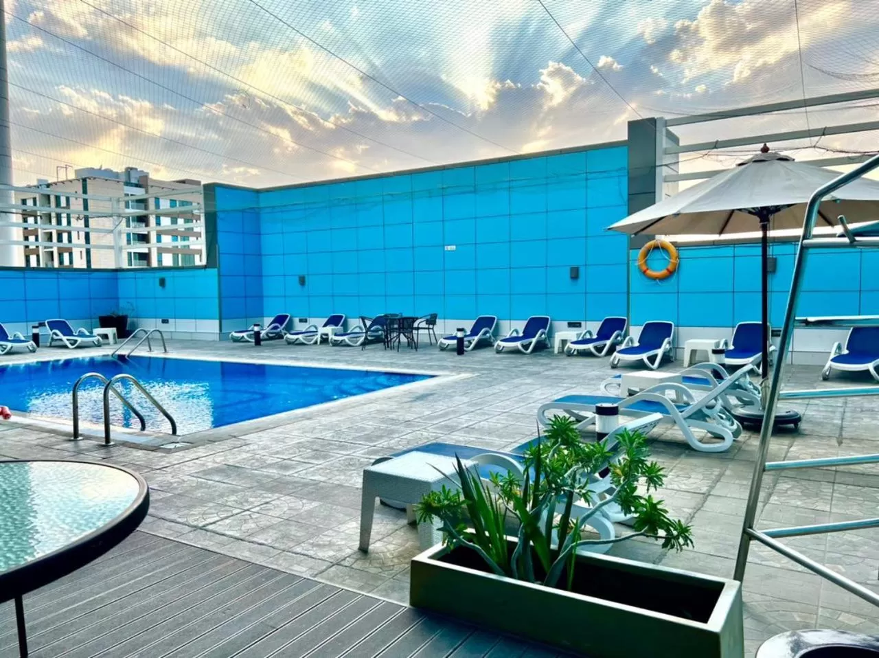 Swimming pool in Copthorne Hotel Sharjah