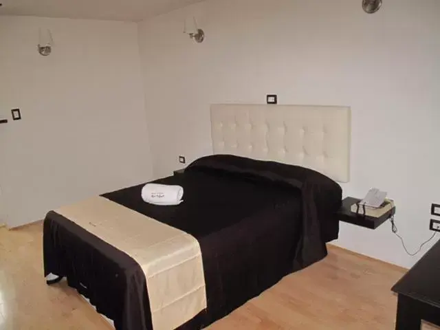 Superior Double Room - One double bed in Hotel Granada Superior Double Room - One double bed in Hotel Granada