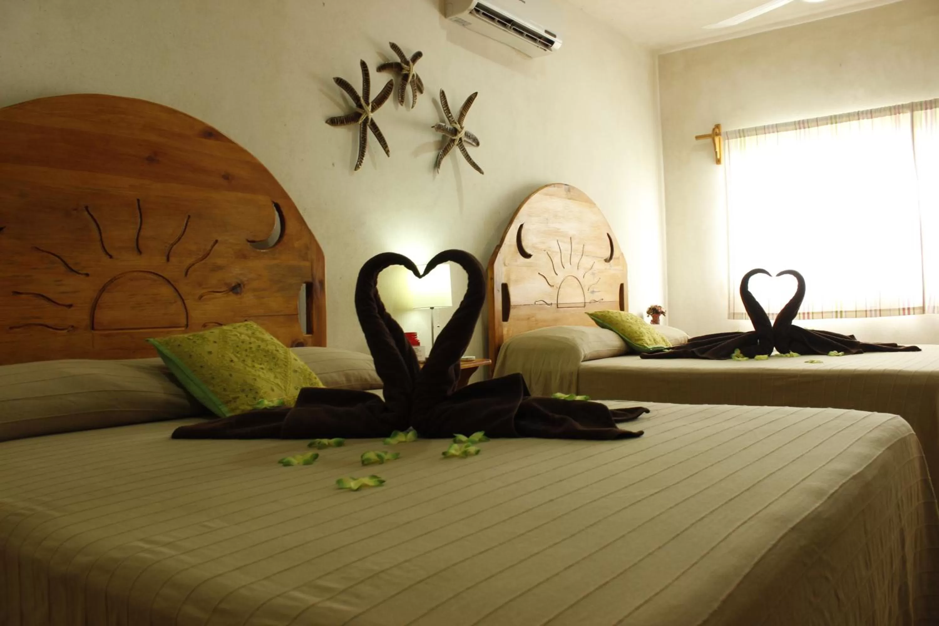 Photo of the whole room, Bed in Maya Vacanze Playa Natural