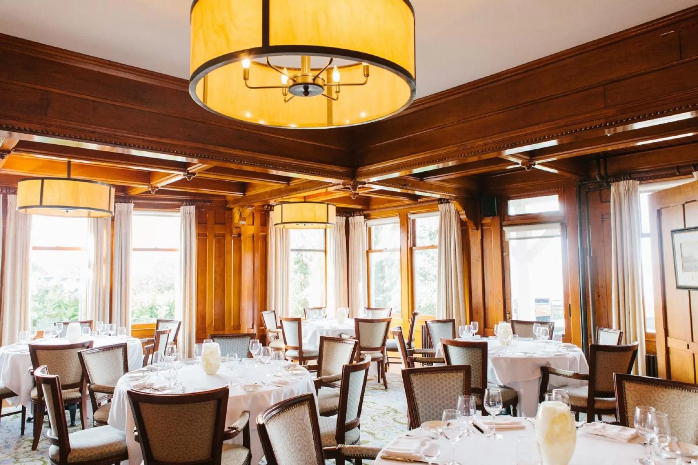 Restaurant/places to eat in Castle Hill Inn