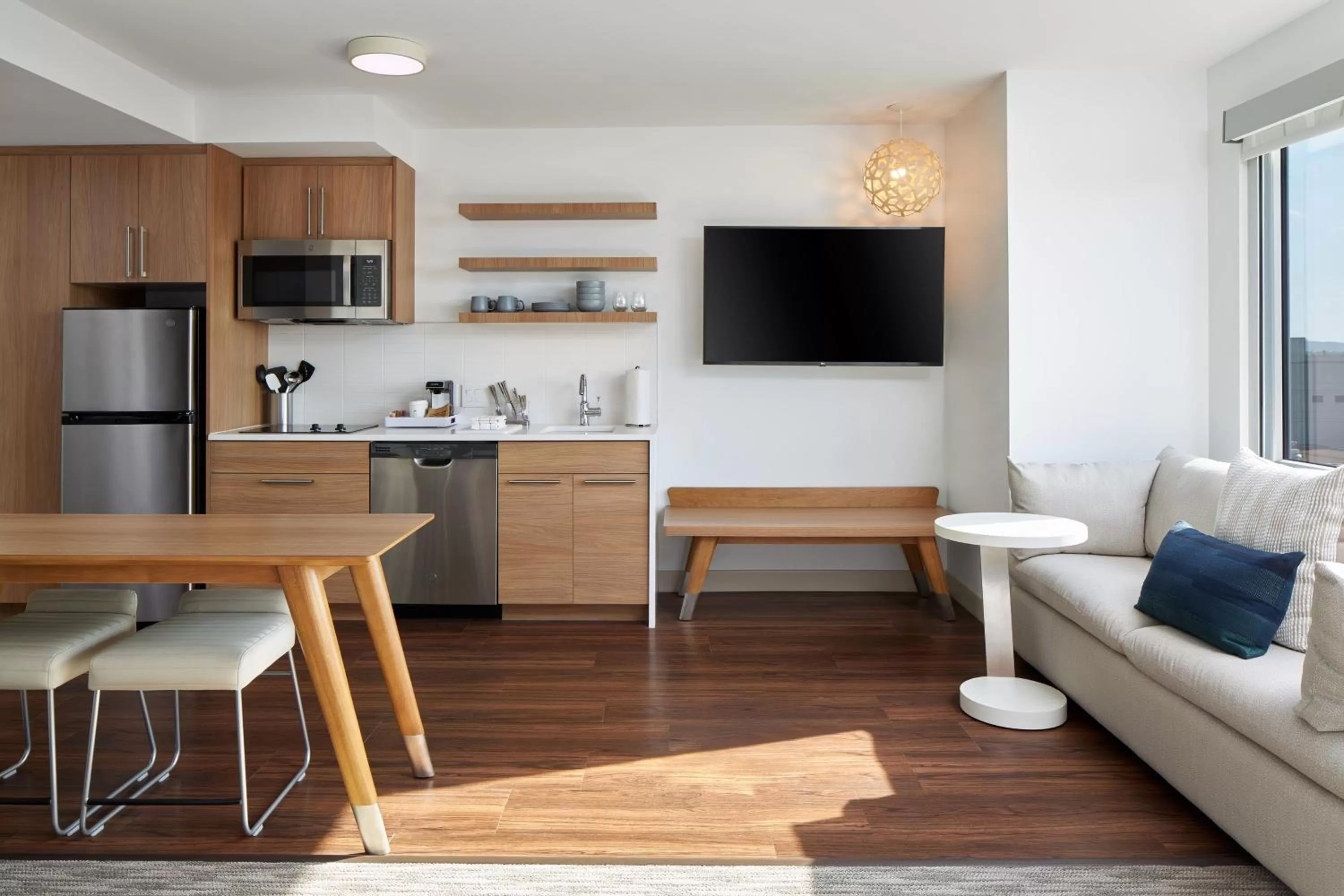 Kitchen or kitchenette in Element Valley Forge King of Prussia