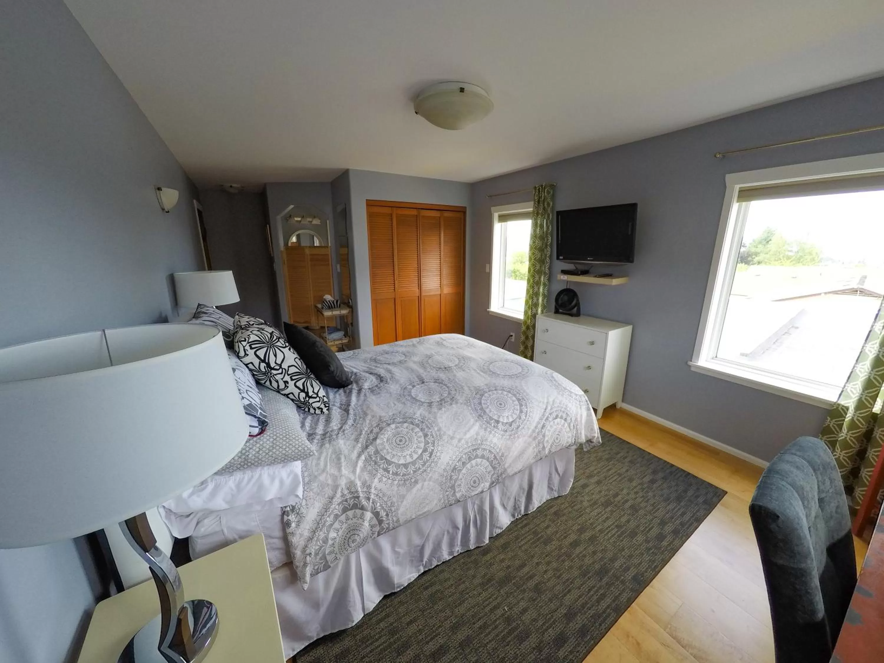 Photo of the whole room, Bed in Money Pennies Bed and Breakfast