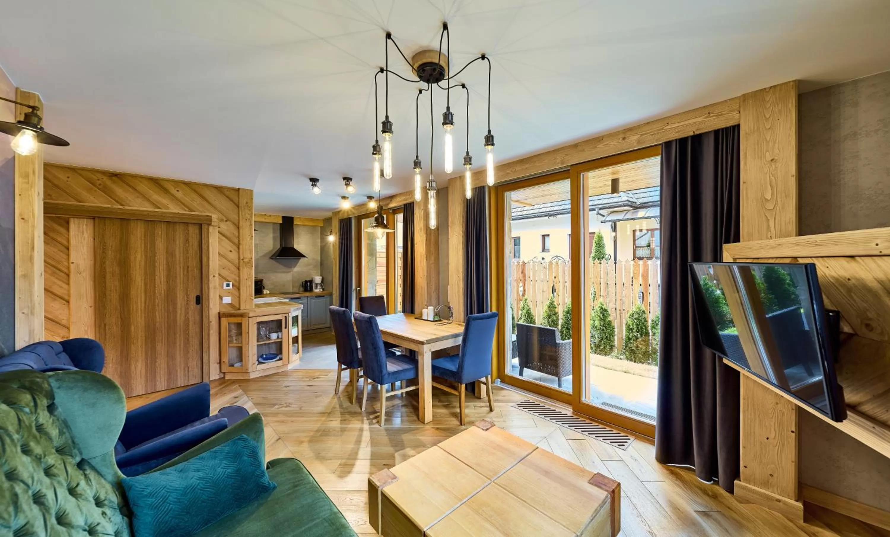 TV and multimedia, Bed in Aparthotel Giewont