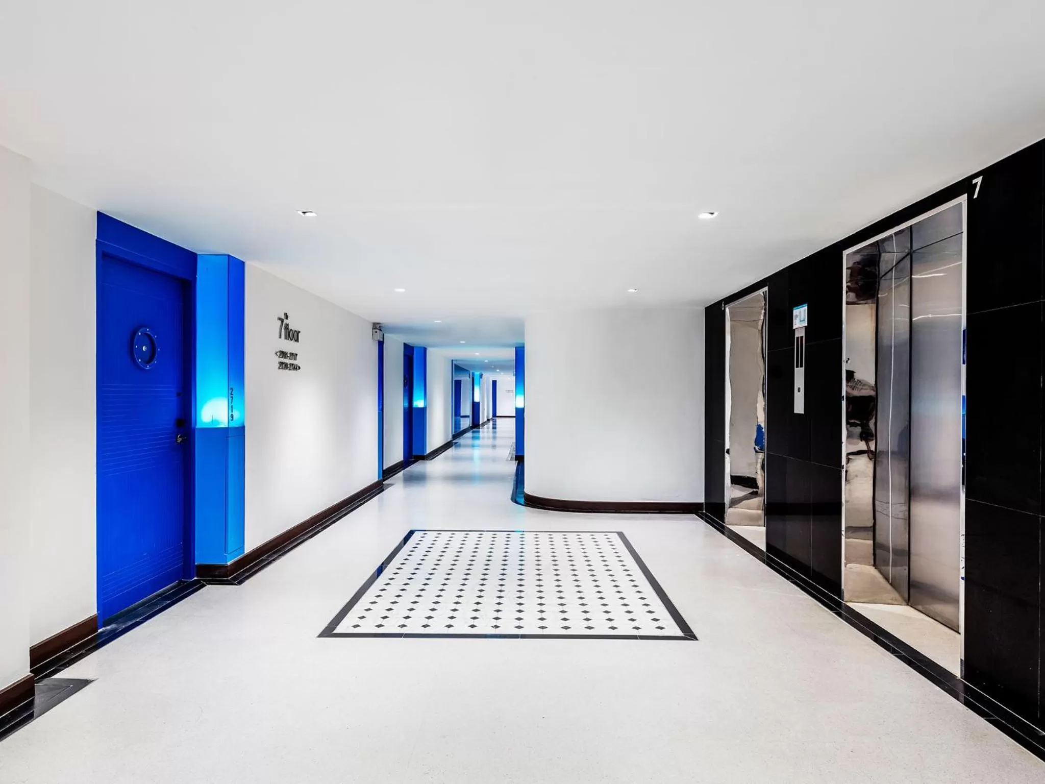 Area and facilities in A-One New Wing Hotel