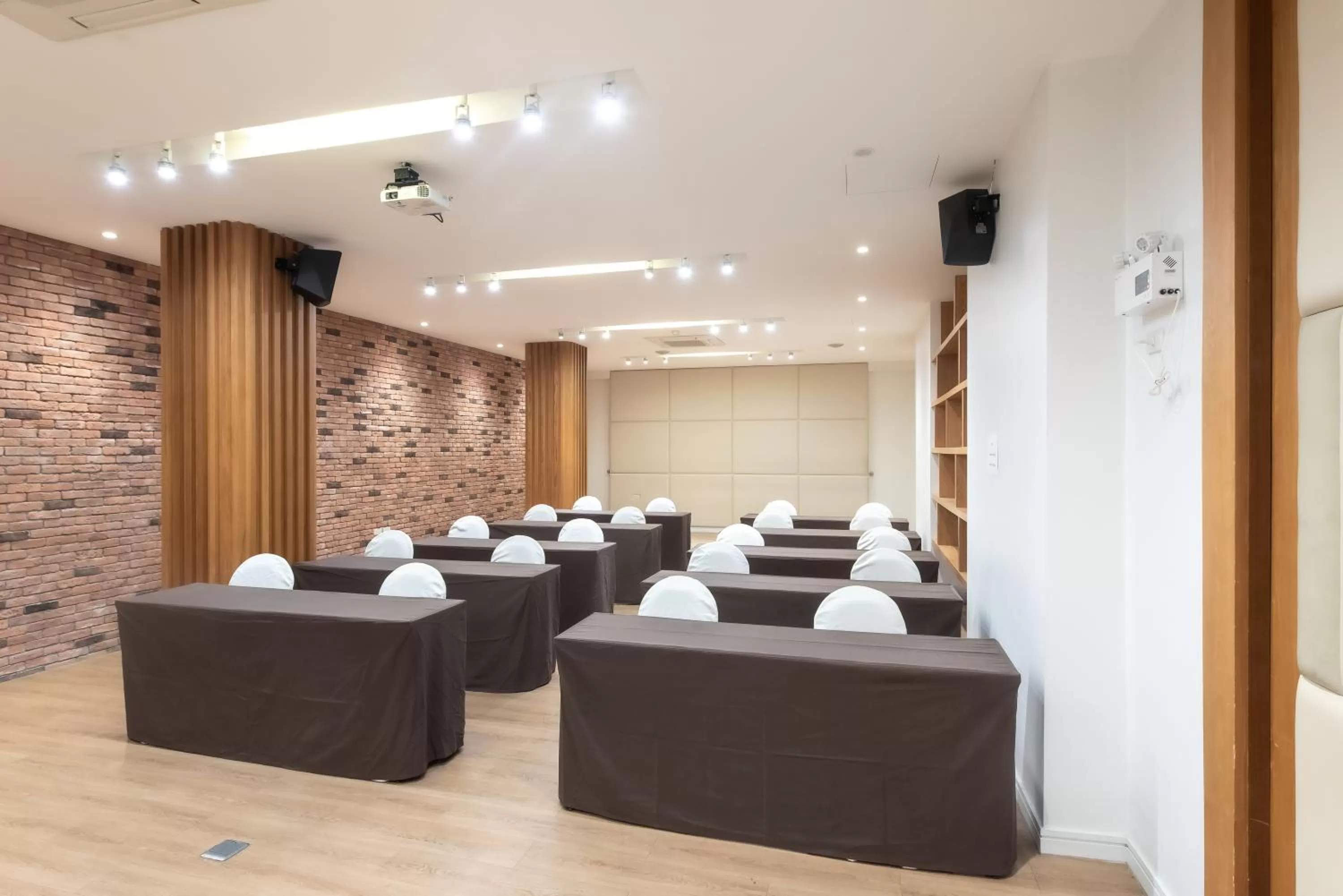 Meeting/conference room in The Proud Exclusive Hotel-SHA Plus