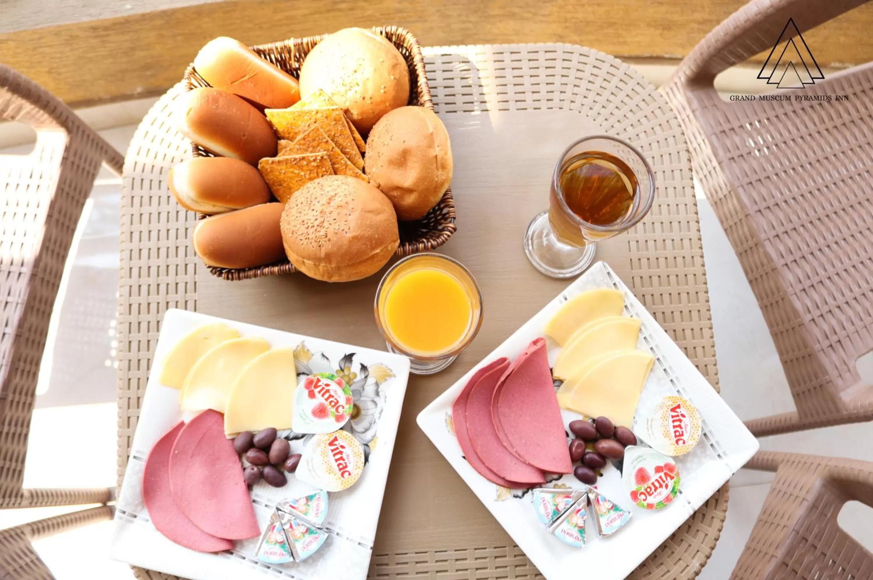 Food and drinks in Grand Museum Pyramids Inn