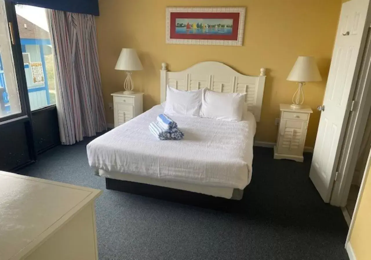 Two-Bedroom Suite with Two Queen Beds - Oceanfront/Non-Smoking in Ocean Club Resort Myrtle Beach a Ramada by Wyndham Two-Bedroom Suite with Two Queen Beds - Oceanfront/Non-Smoking in Ocean Club Resort Myrtle Beach a Ramada by Wyndham