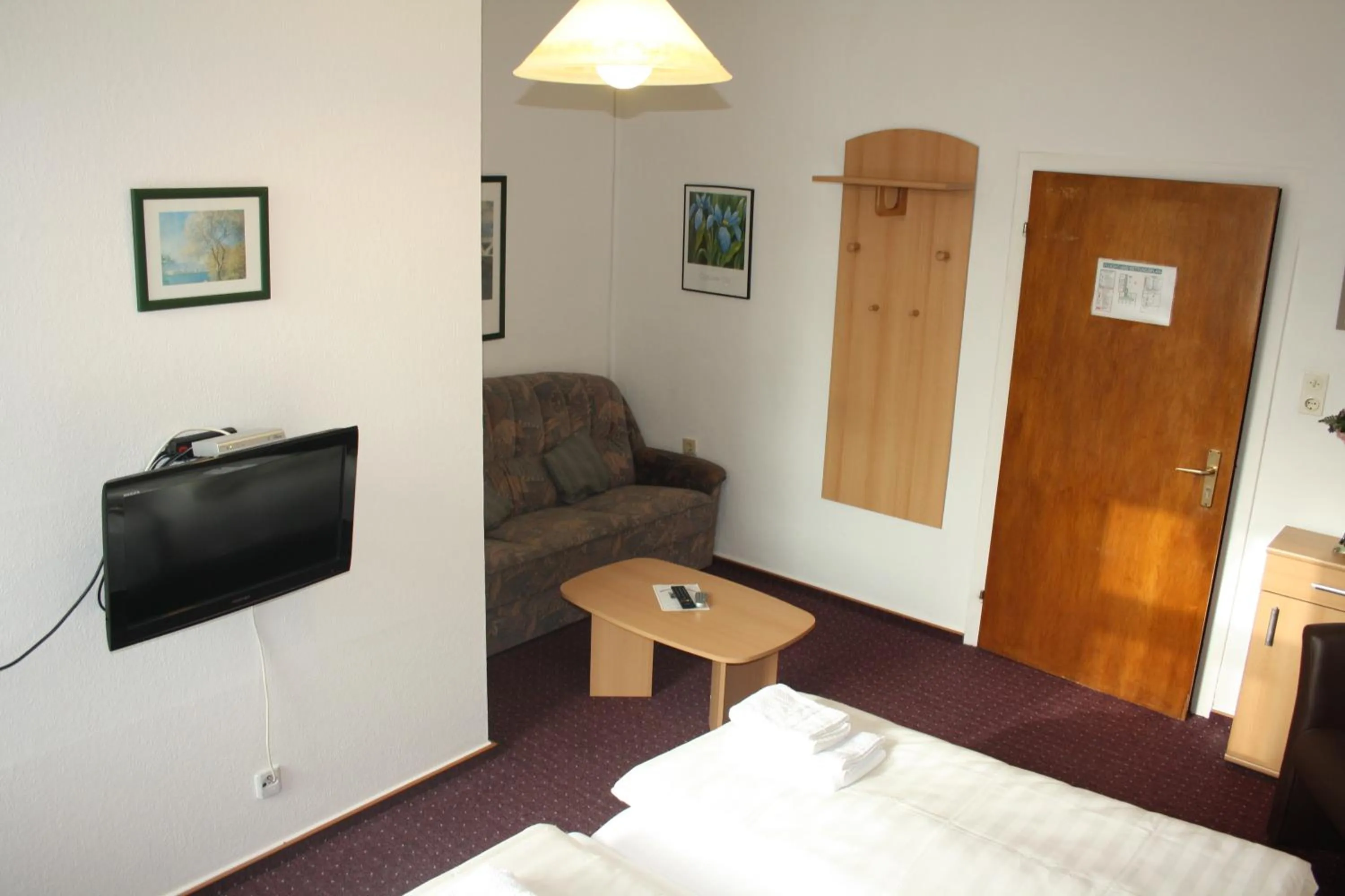 TV and multimedia, Bed in Hotel Am Kamin