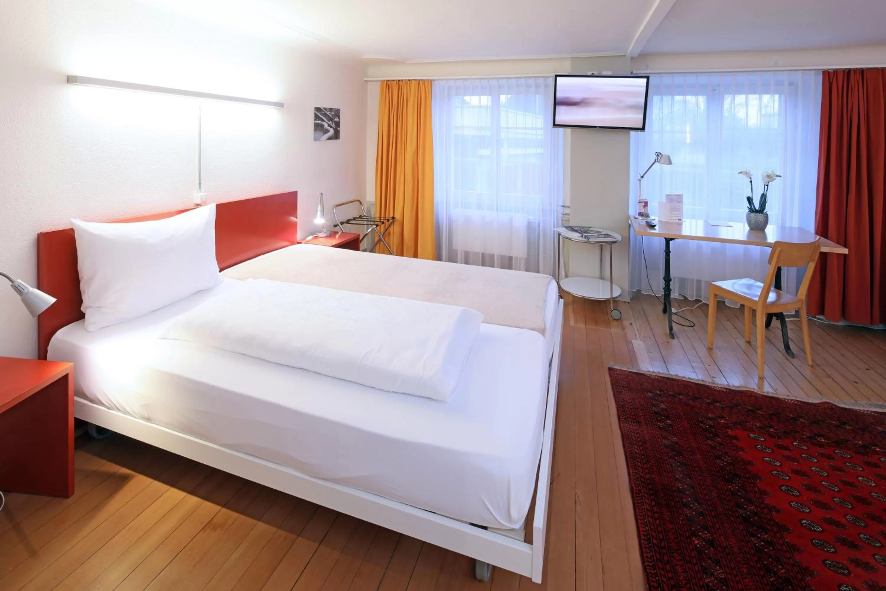 Photo of the whole room, Bed in Hotel Roter Ochsen