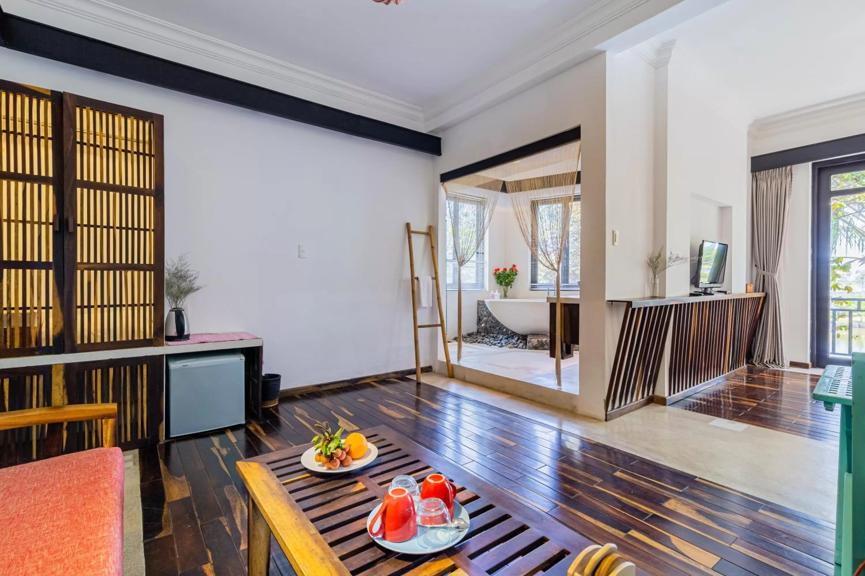 Seating area, Dining Area in Tra Que Mansion