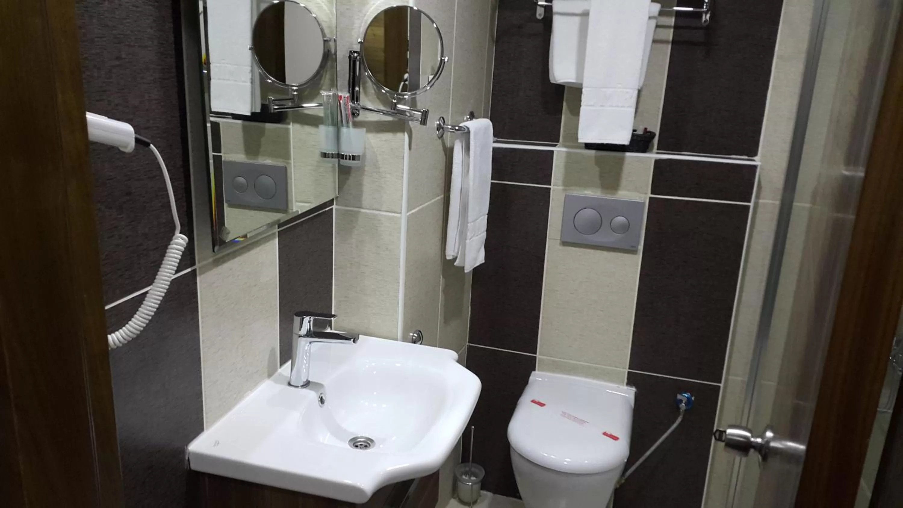 Shower, Bathroom in Miroglu Hotel