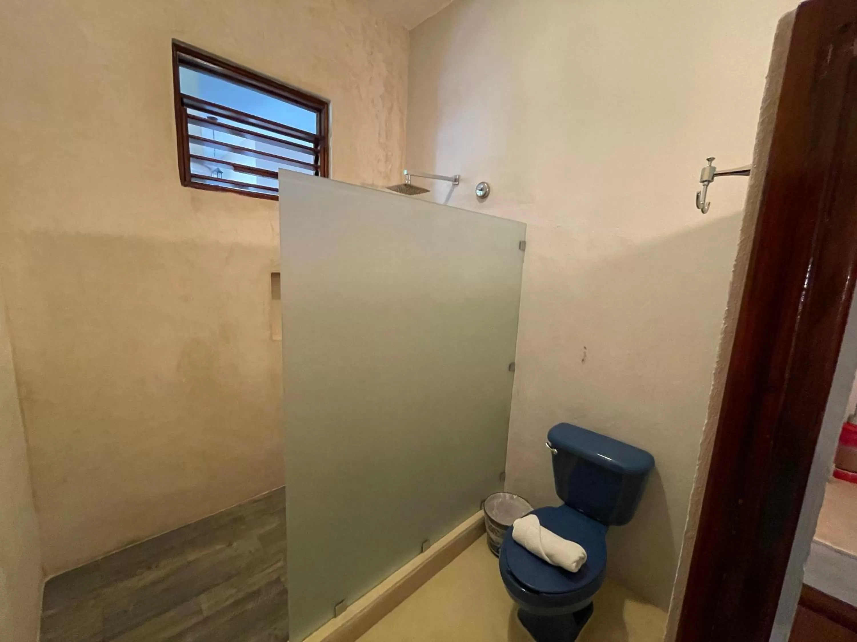 Toilet in Hotel Marionetas