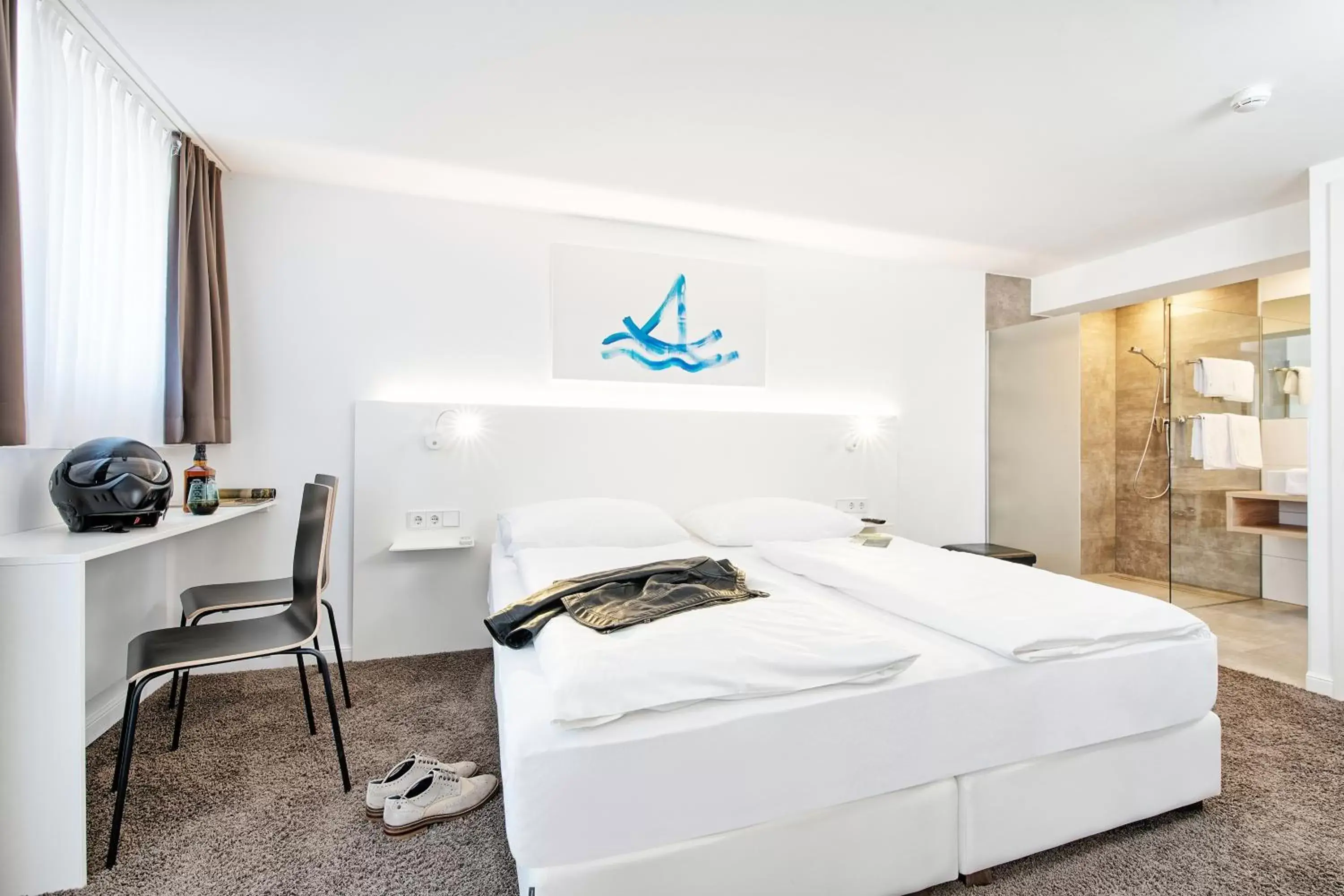 Double Room in Hotel 24 Checkin Velden Double Room in Hotel 24 Checkin Velden