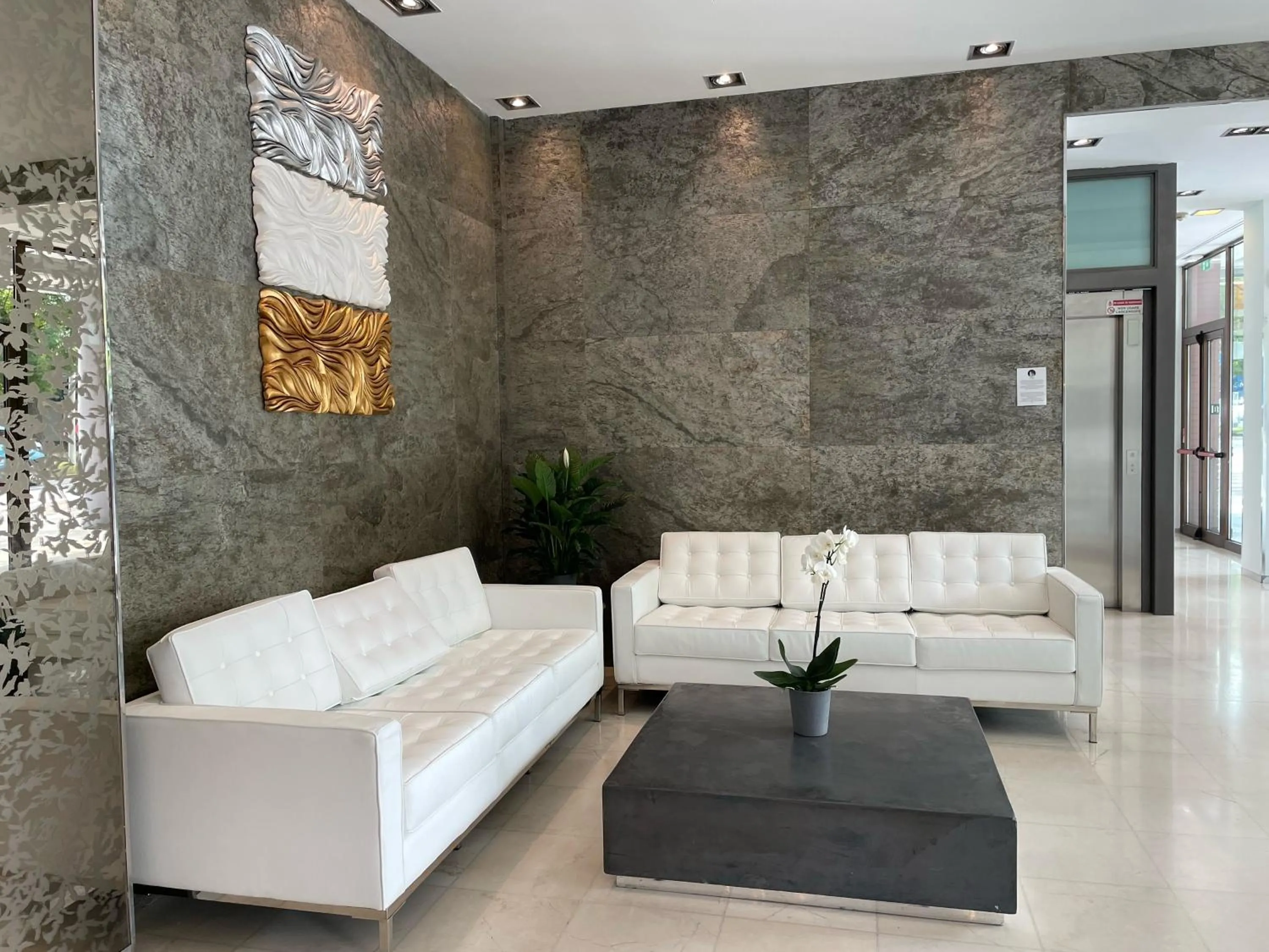 Seating area in Smy Bologna Centrale