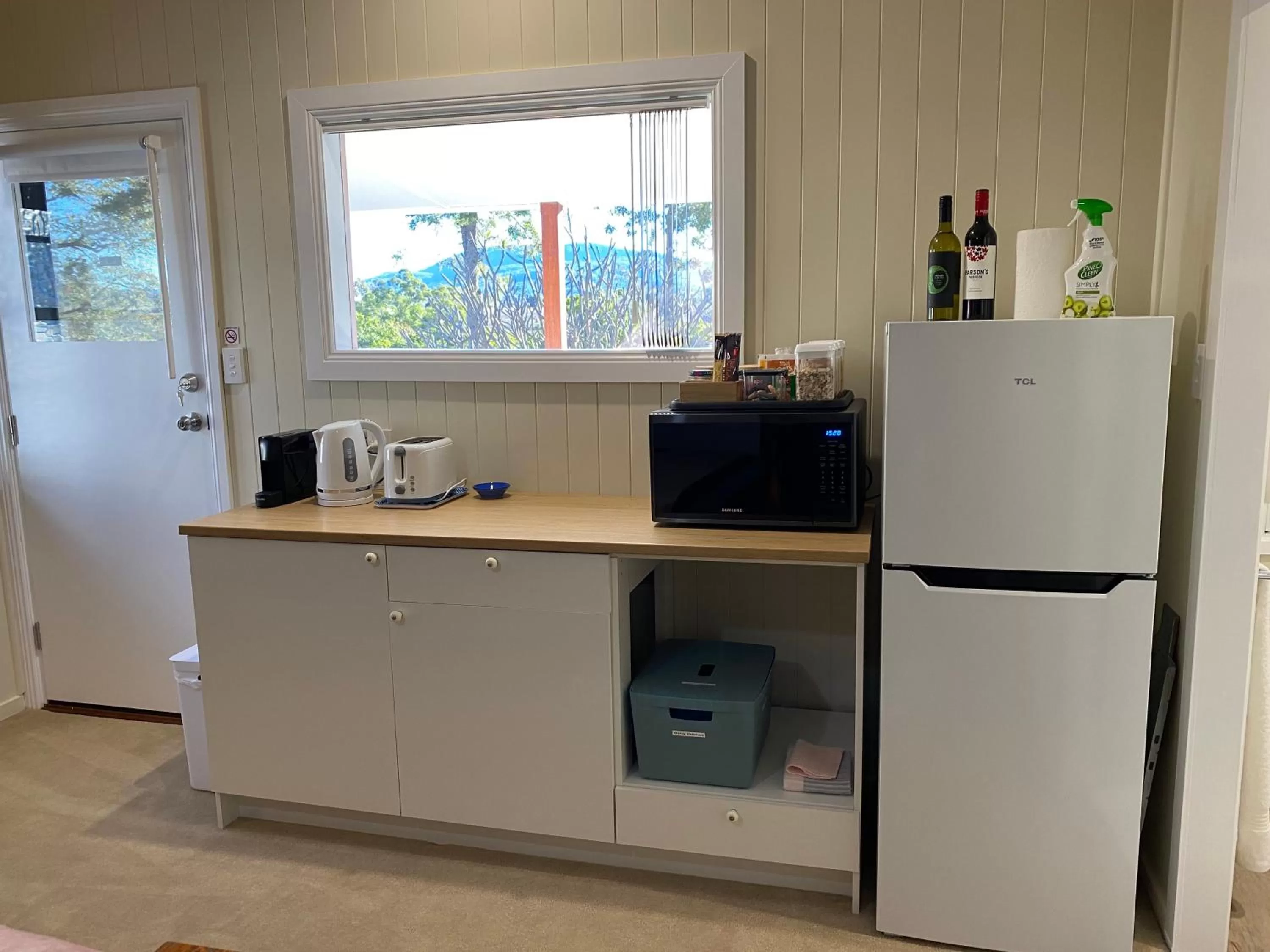 Kitchen or kitchenette in Hideaway on Hume #3