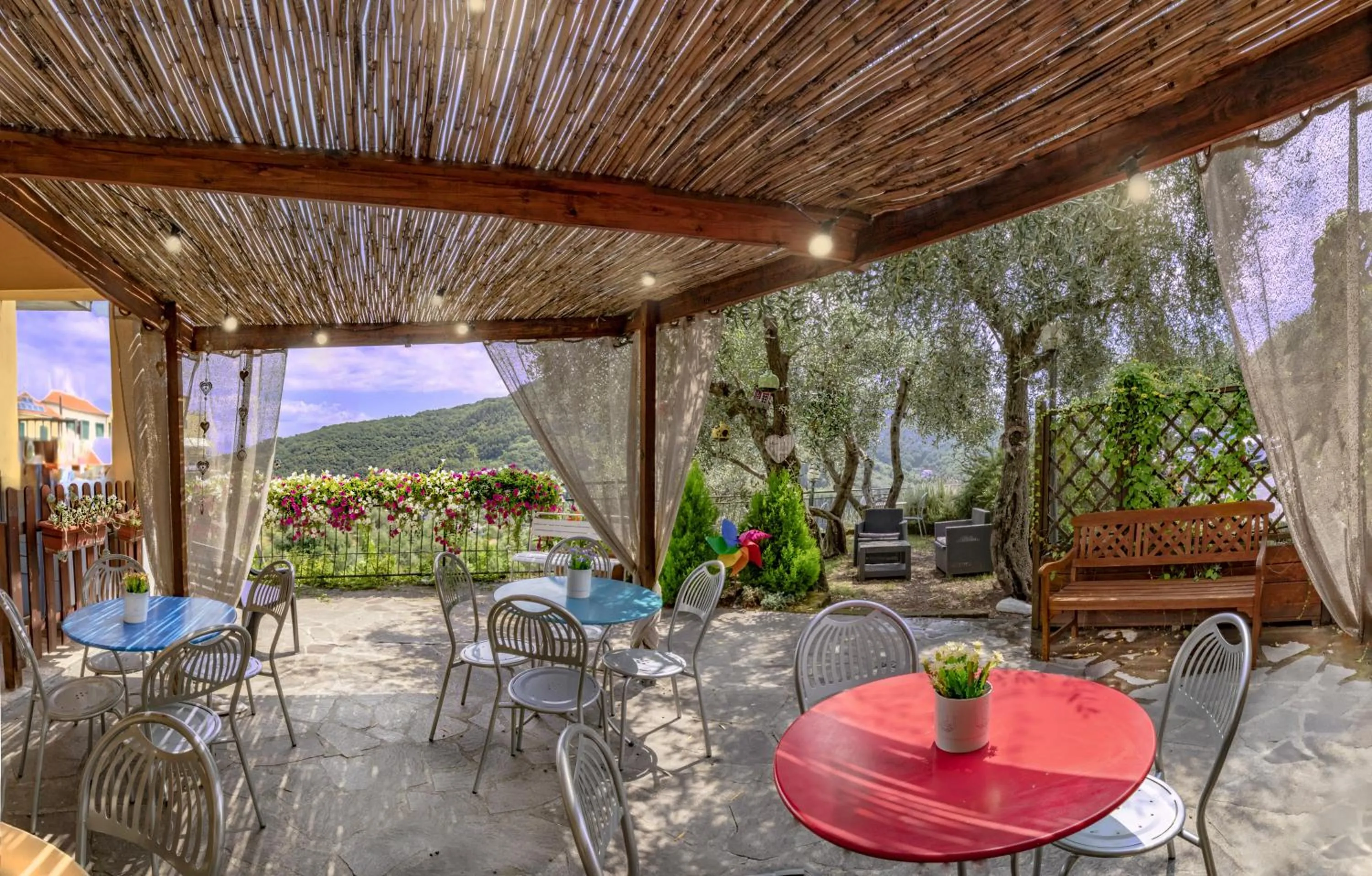 Facade/entrance in Albergo Serena