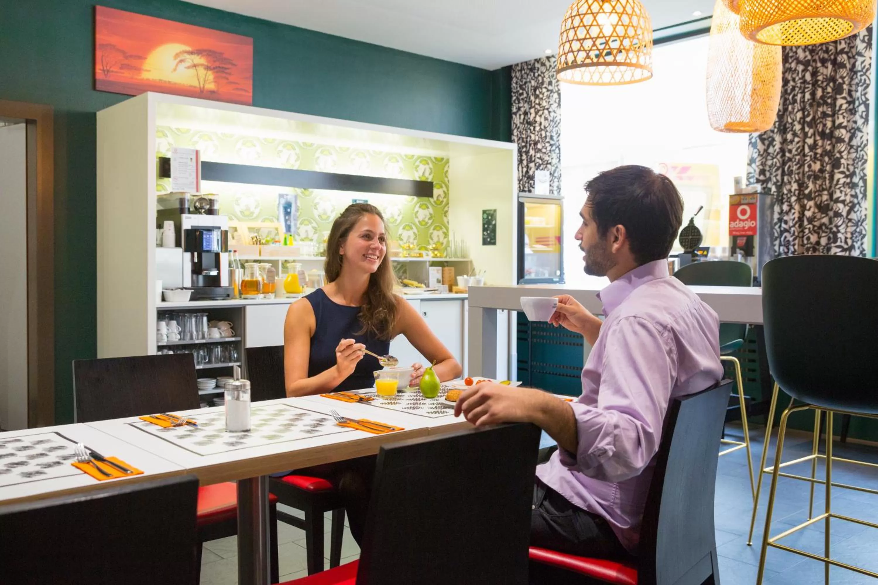 Restaurant/places to eat in Aparthotel Adagio Basel City