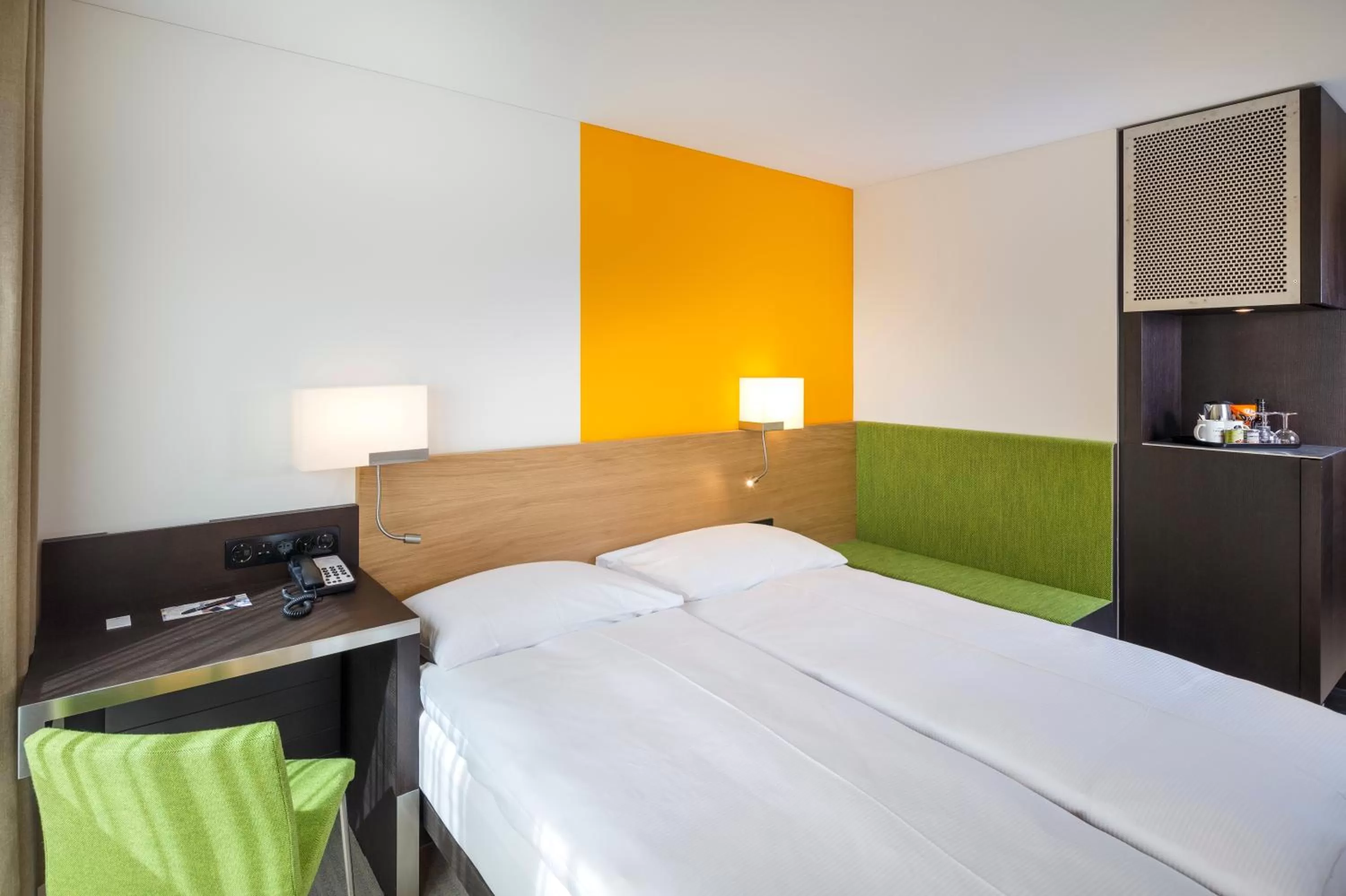 Bedroom, Bed in Züri by Fassbind