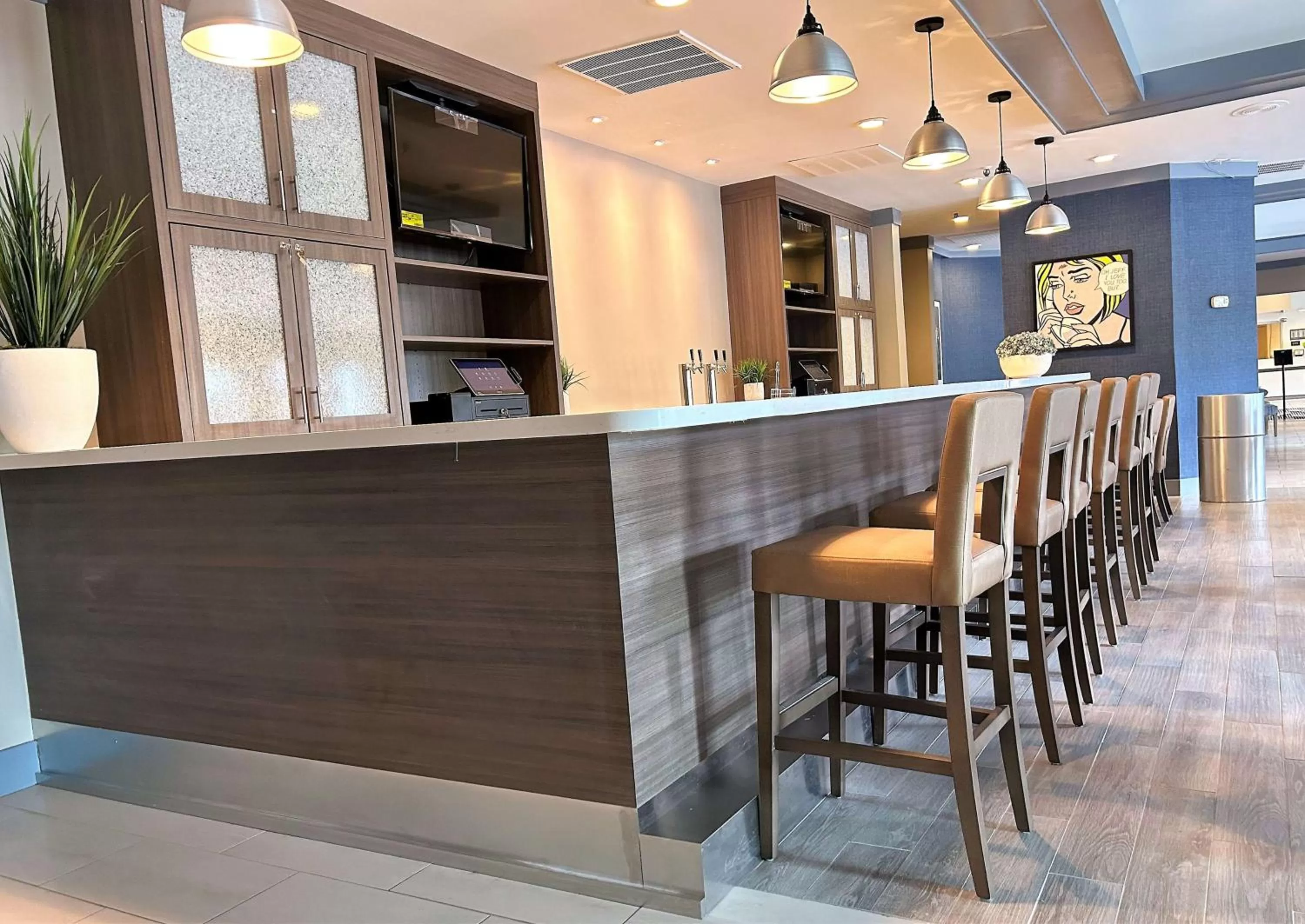 Lounge or bar in Best Western Premier Rockville Hotel & Suites