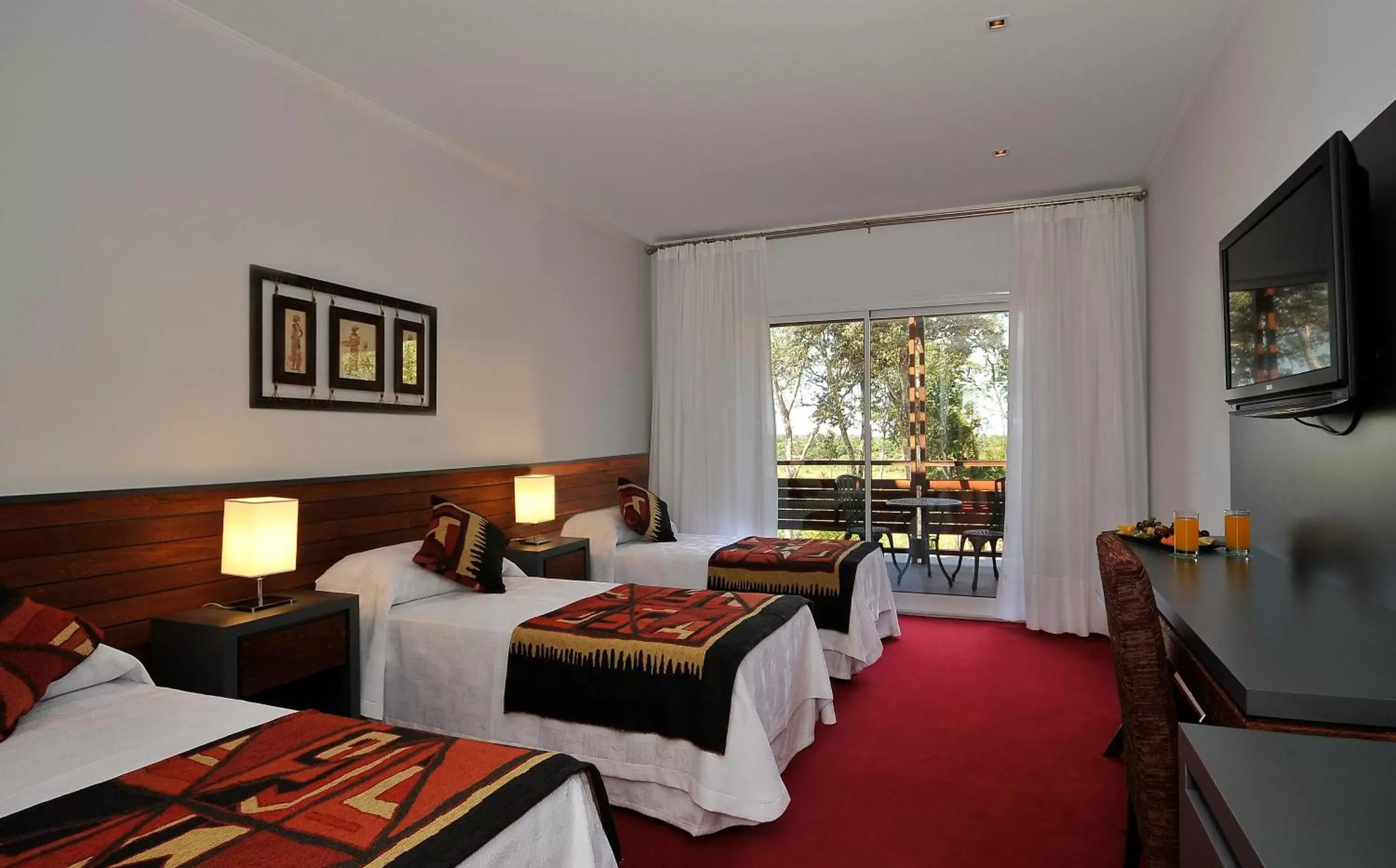 Standard Triple Room in Gran Hotel Tourbillon & Lodge Standard Triple Room in Gran Hotel Tourbillon & Lodge