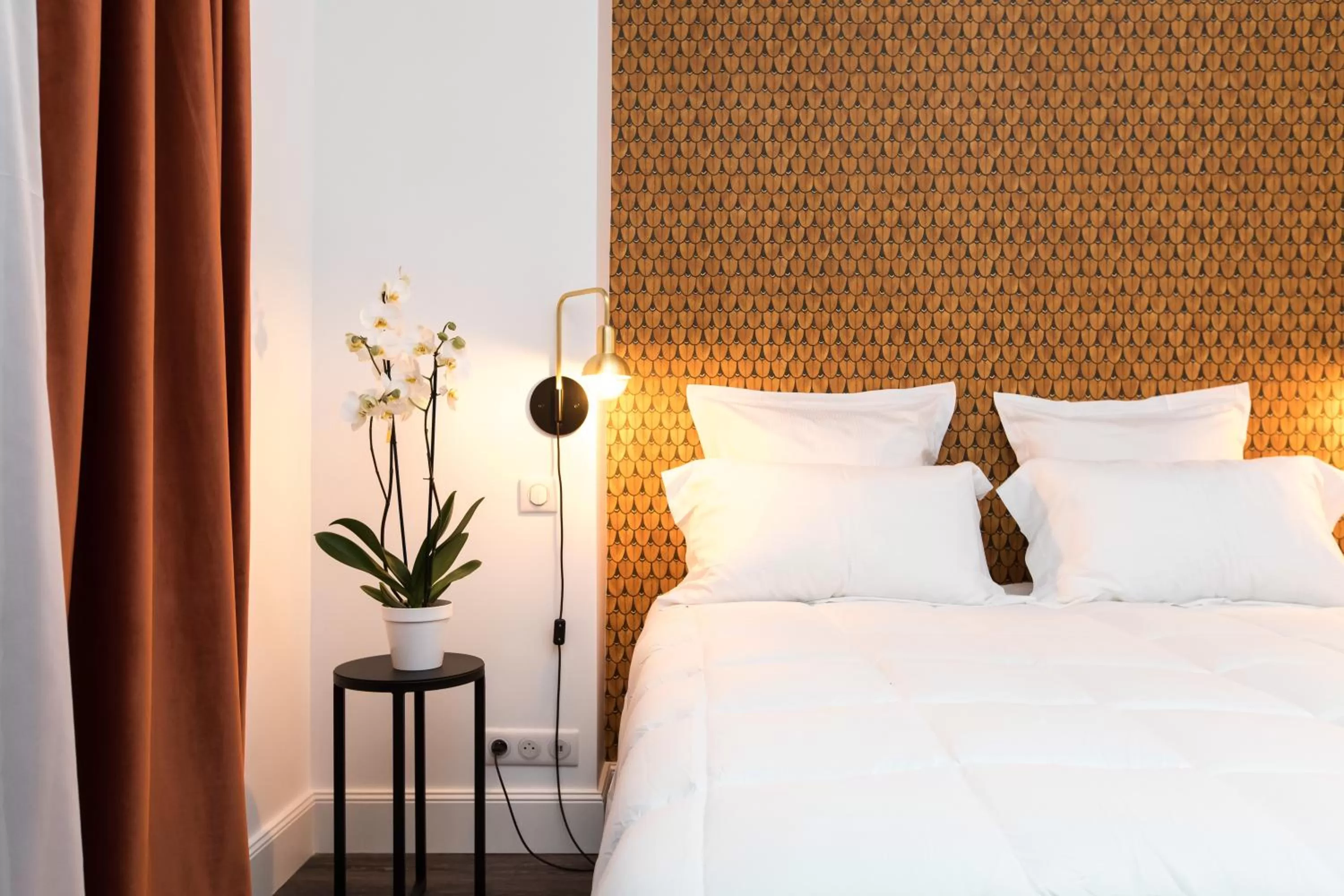 Photo of the whole room, Bed in Arome Hôtel