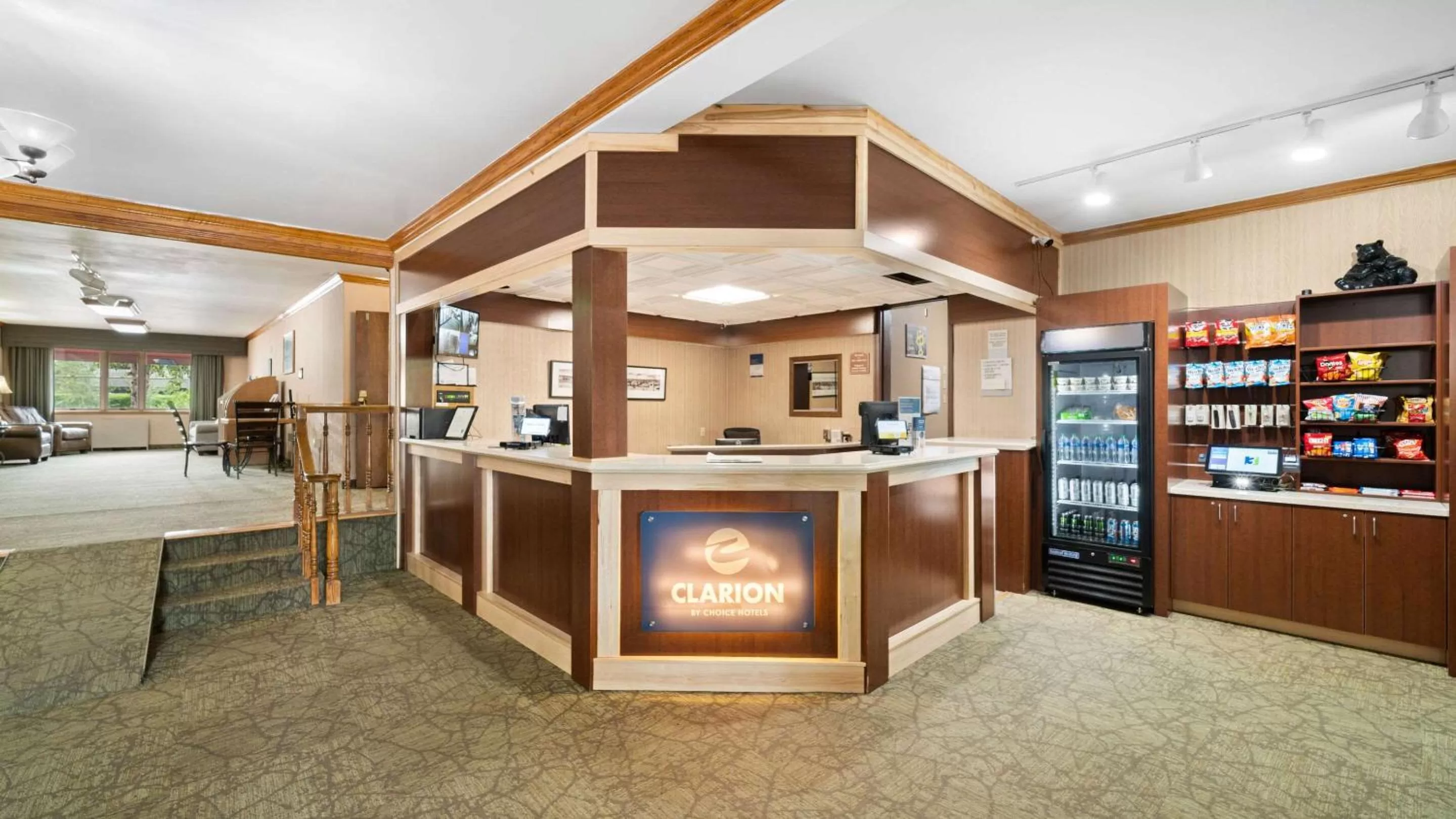 Lobby or reception in Clarion Hotel & Suites Fairbanks near Ft Wainwright