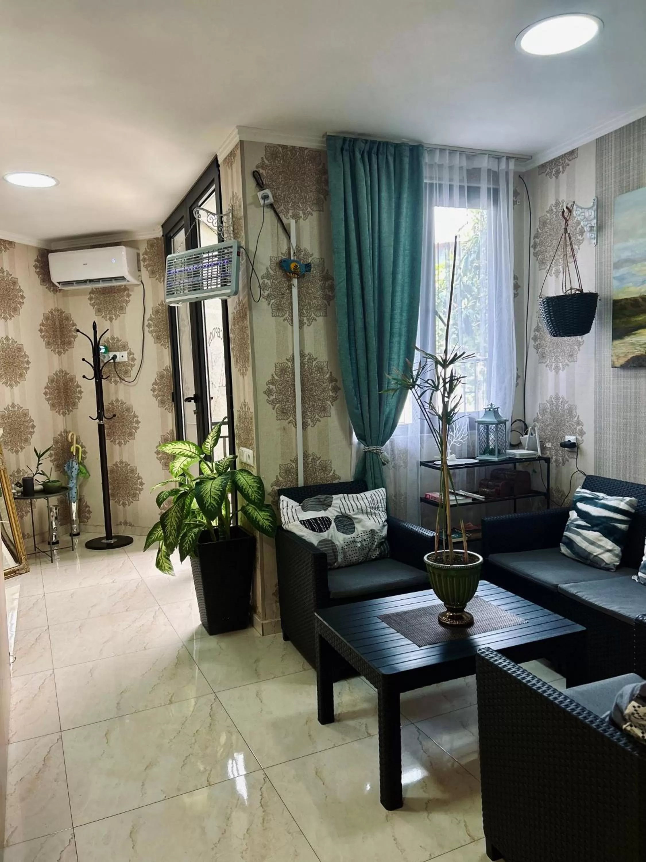 Seating Area in Hotel Marioni