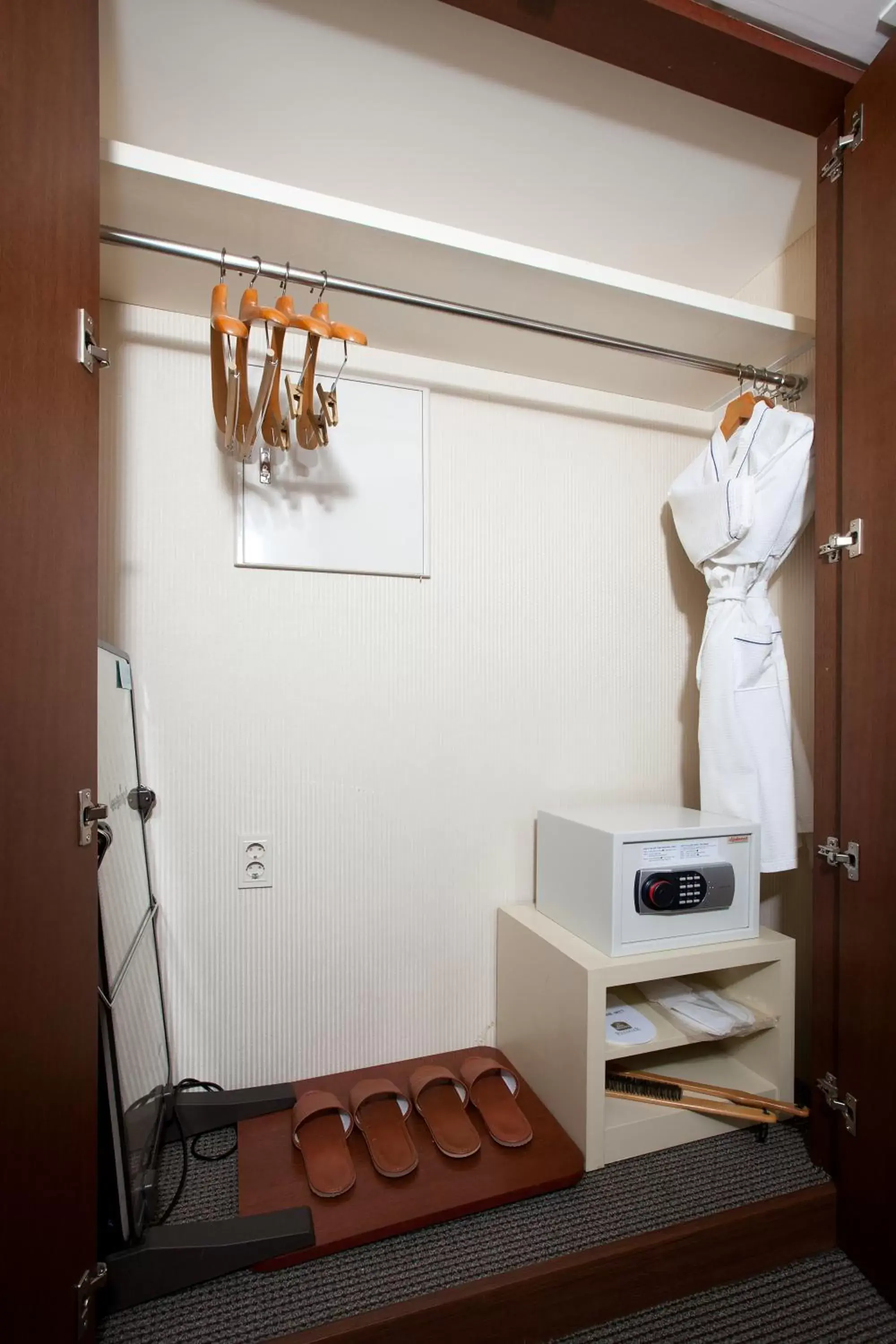 Deluxe Double Room in Best Western Premier Gangnam Hotel Deluxe Double Room in Best Western Premier Gangnam Hotel