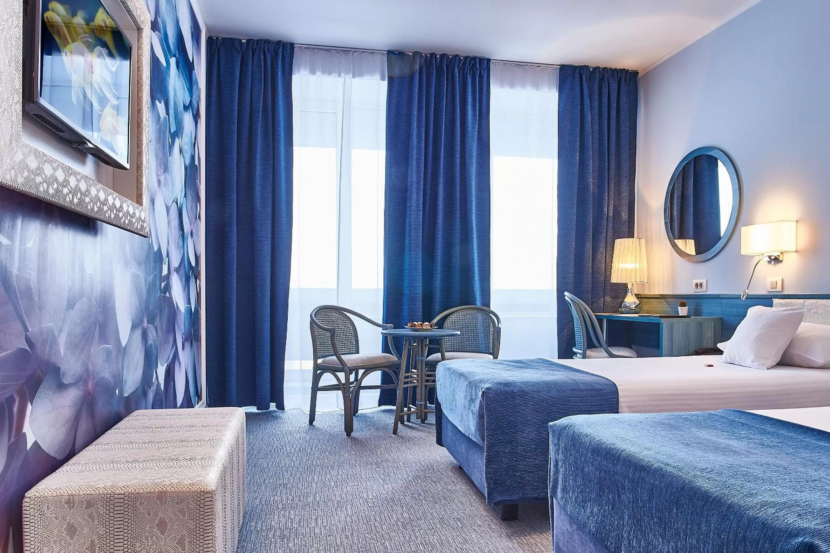 TV and multimedia, Bed in Continental Forum Arad