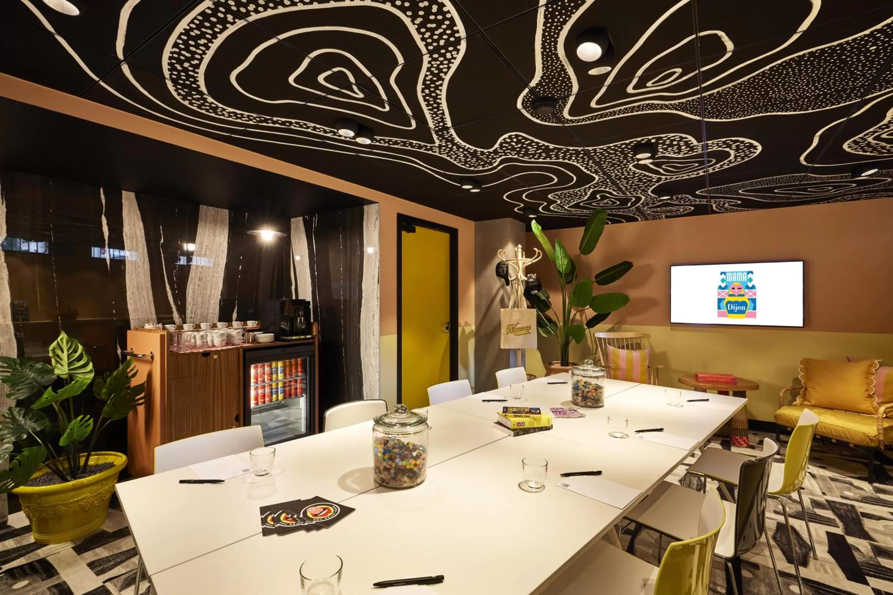 Meeting/conference room in Mama Shelter Dijon