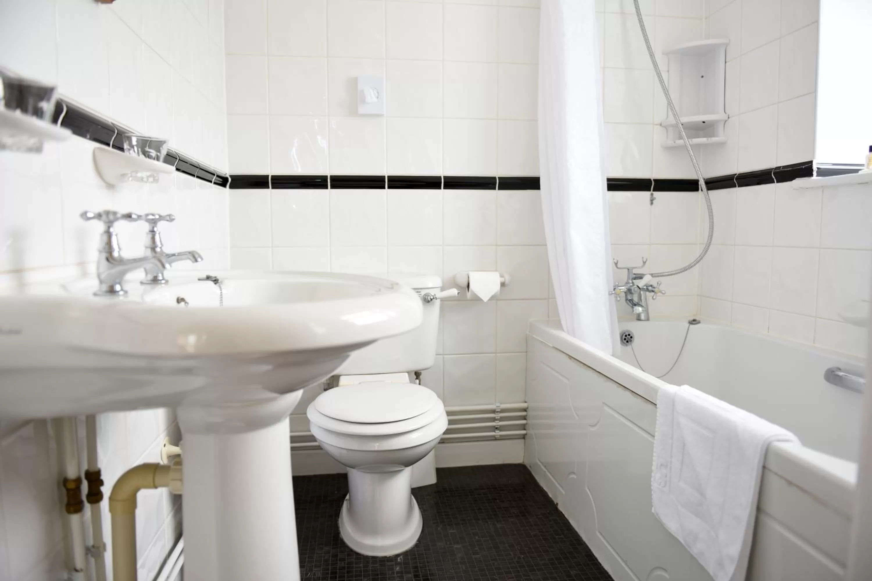 Bathroom in The Riviera Hotel & Apartments - Alum Chine