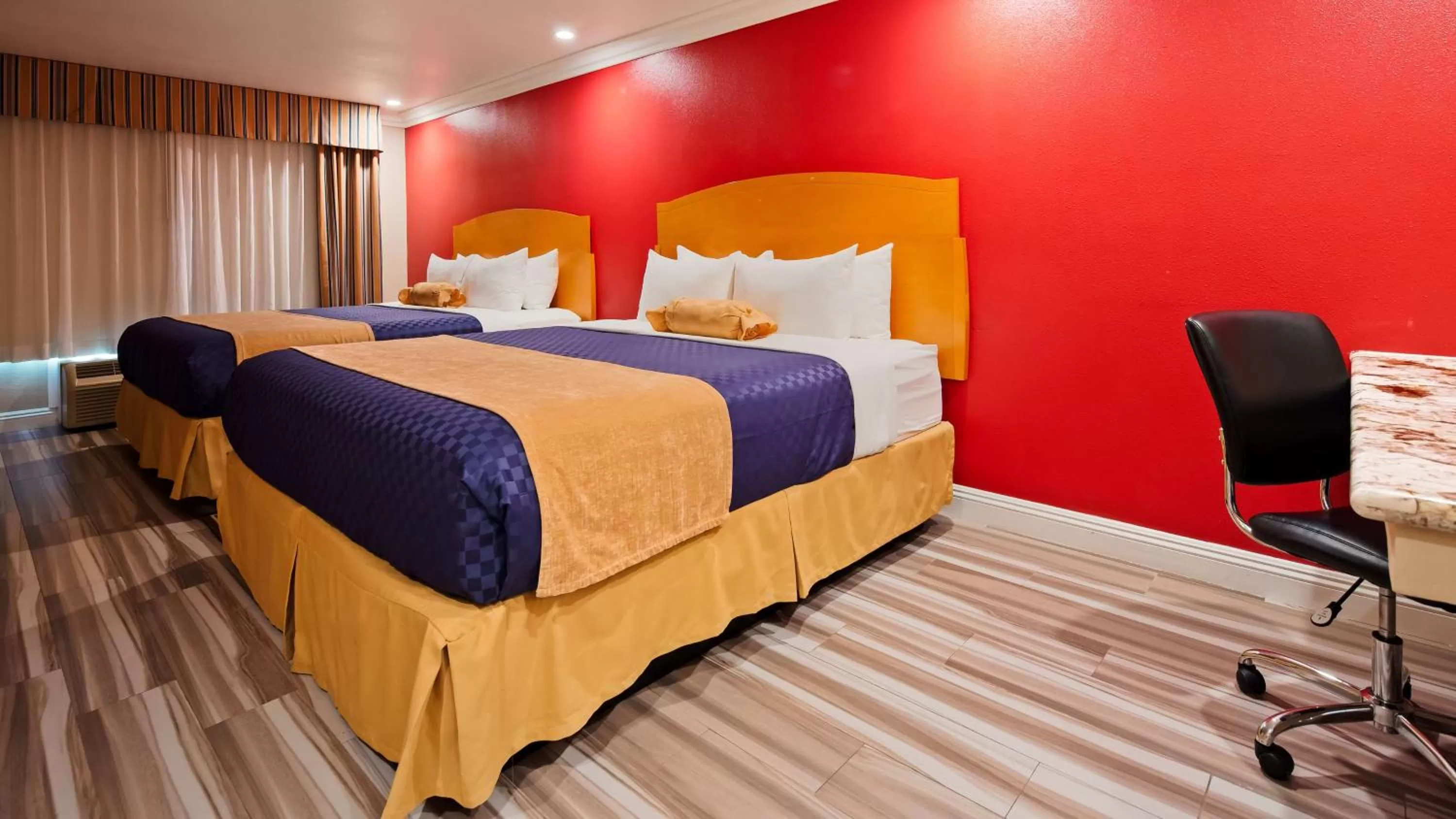 Photo of the whole room, Bed in Best Western Plus - Anaheim Orange County Hotel