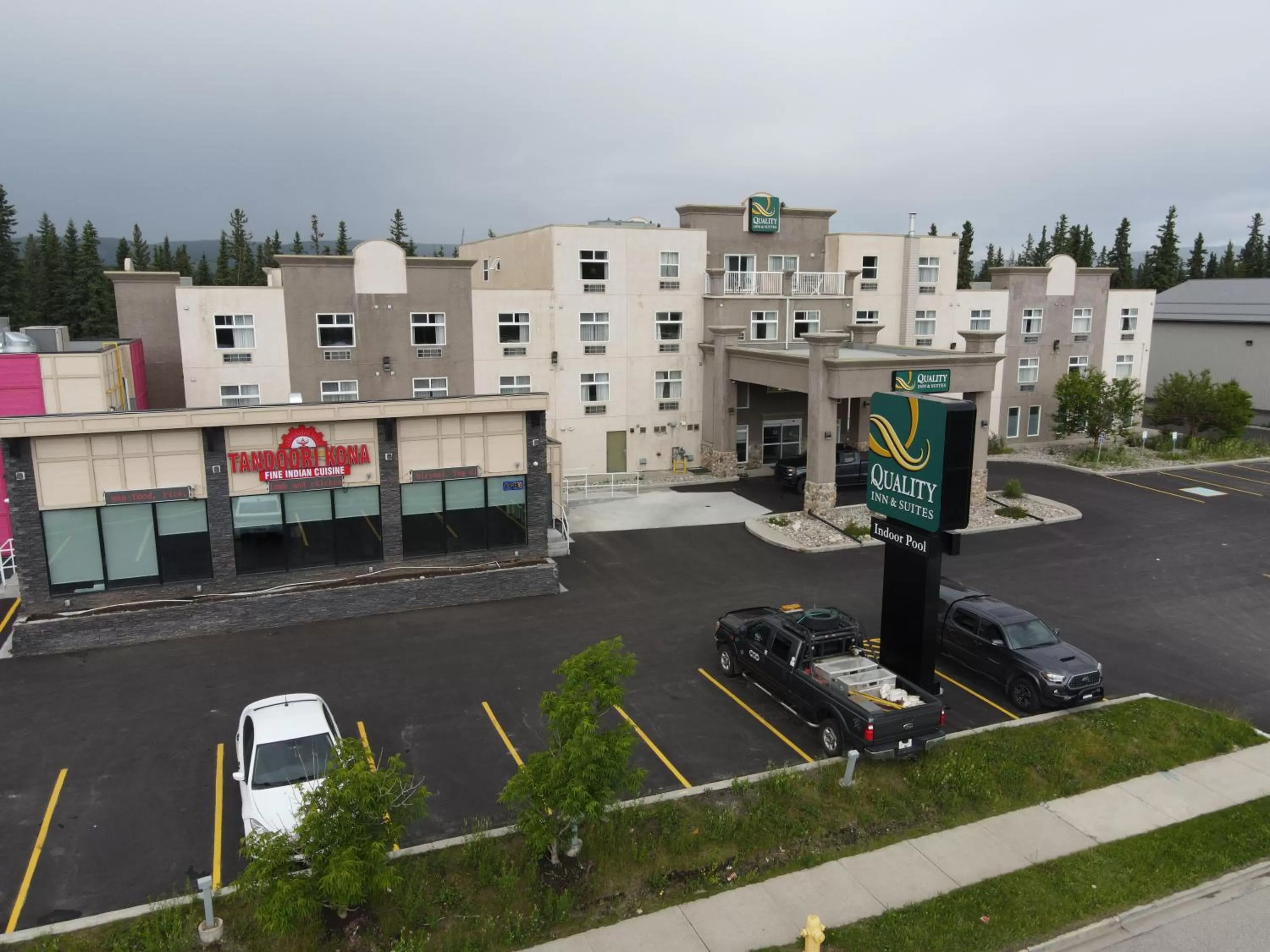 Restaurant/places to eat in Quality Inn & Suites Hinton