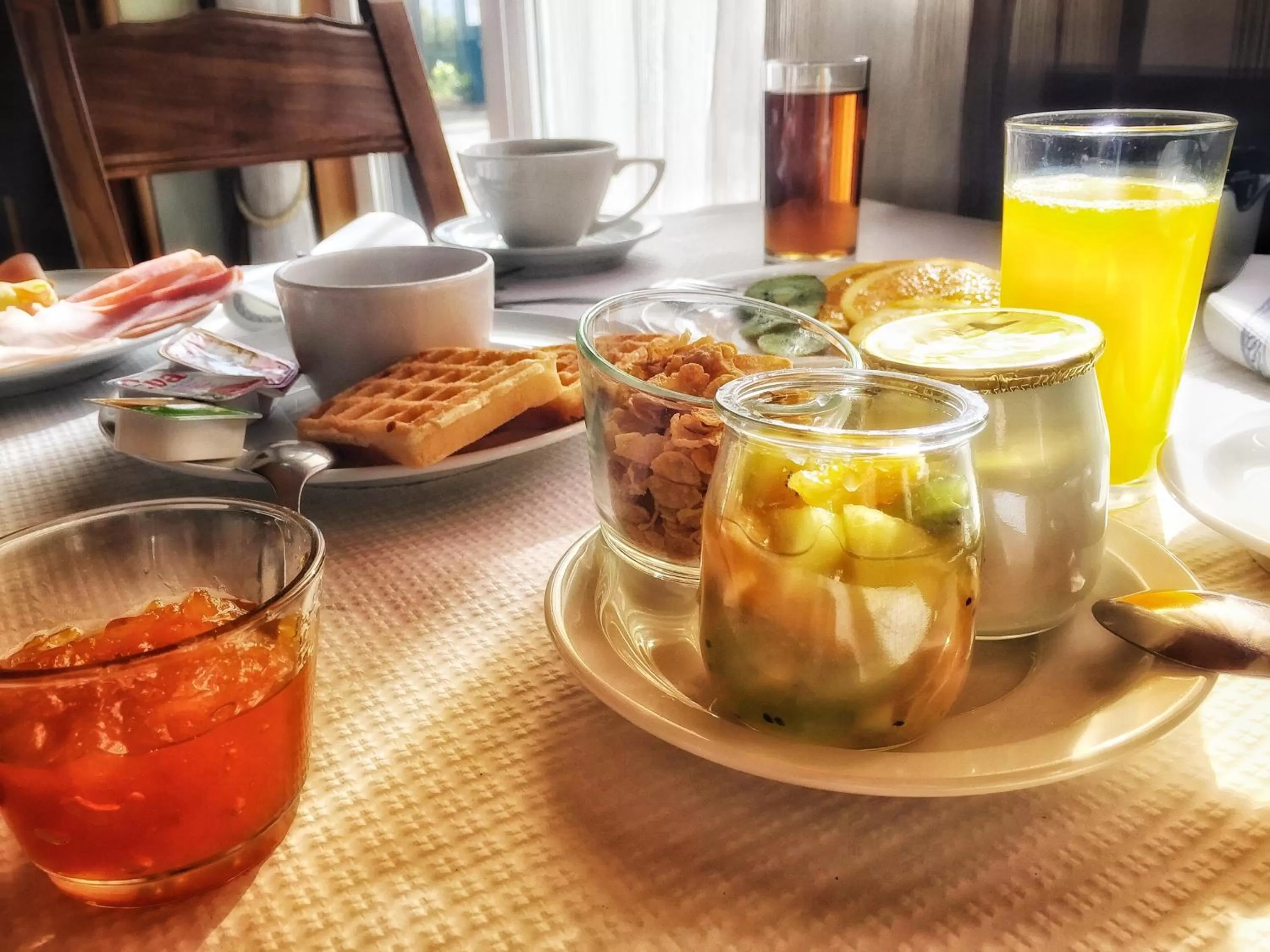 Buffet breakfast in Hotel Estalagem Turismo