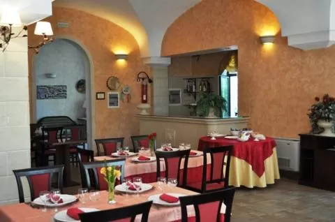 Restaurant/Places to Eat in Grikò Country Hotel