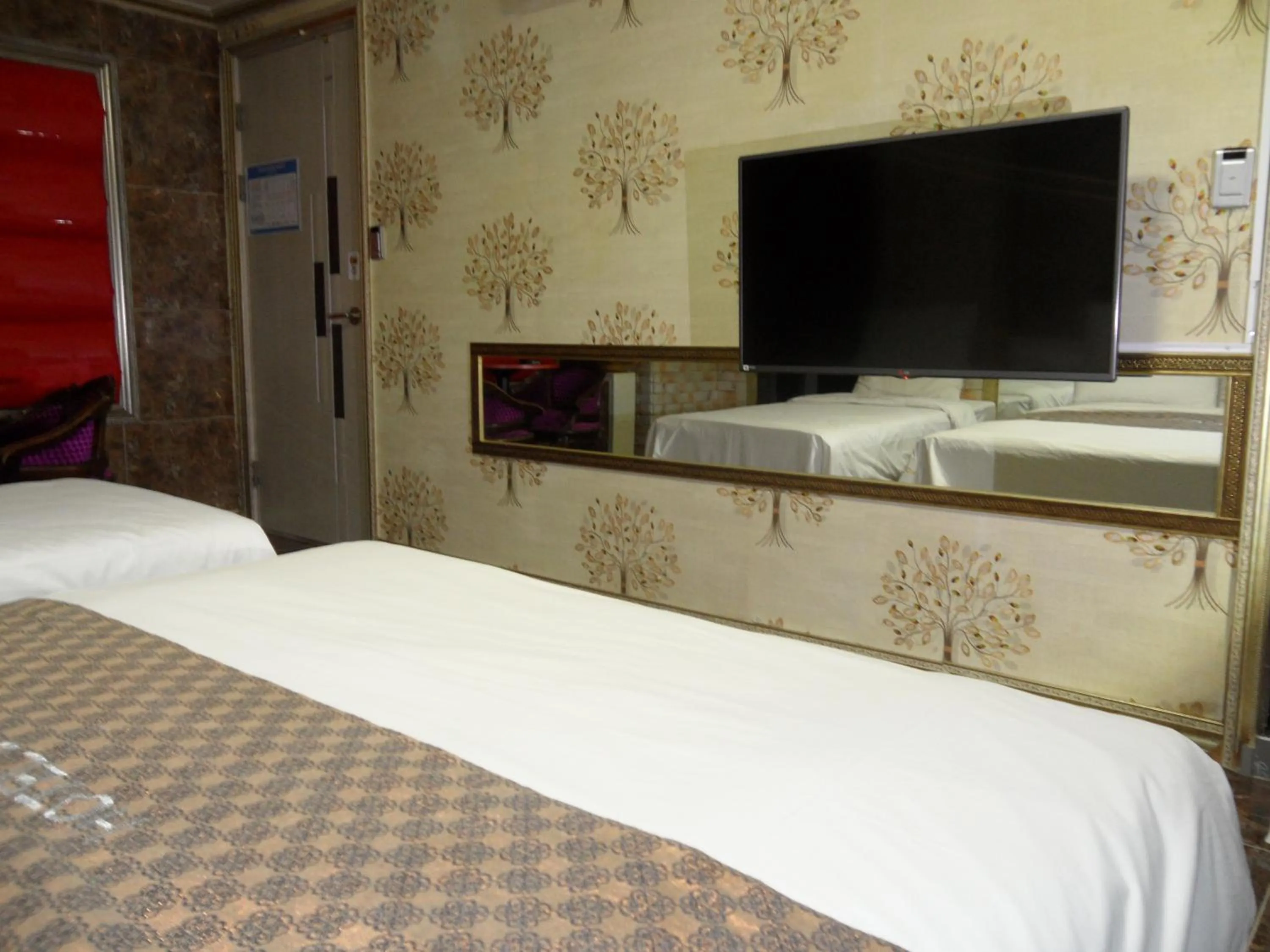 TV and multimedia, Bed in Songdo Blue Hotel