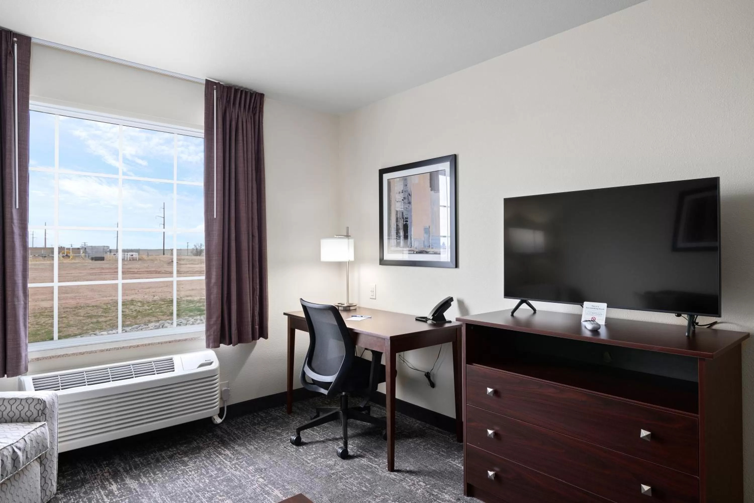 TV and multimedia, Bed in Cobblestone Inn & Suites - Yuma