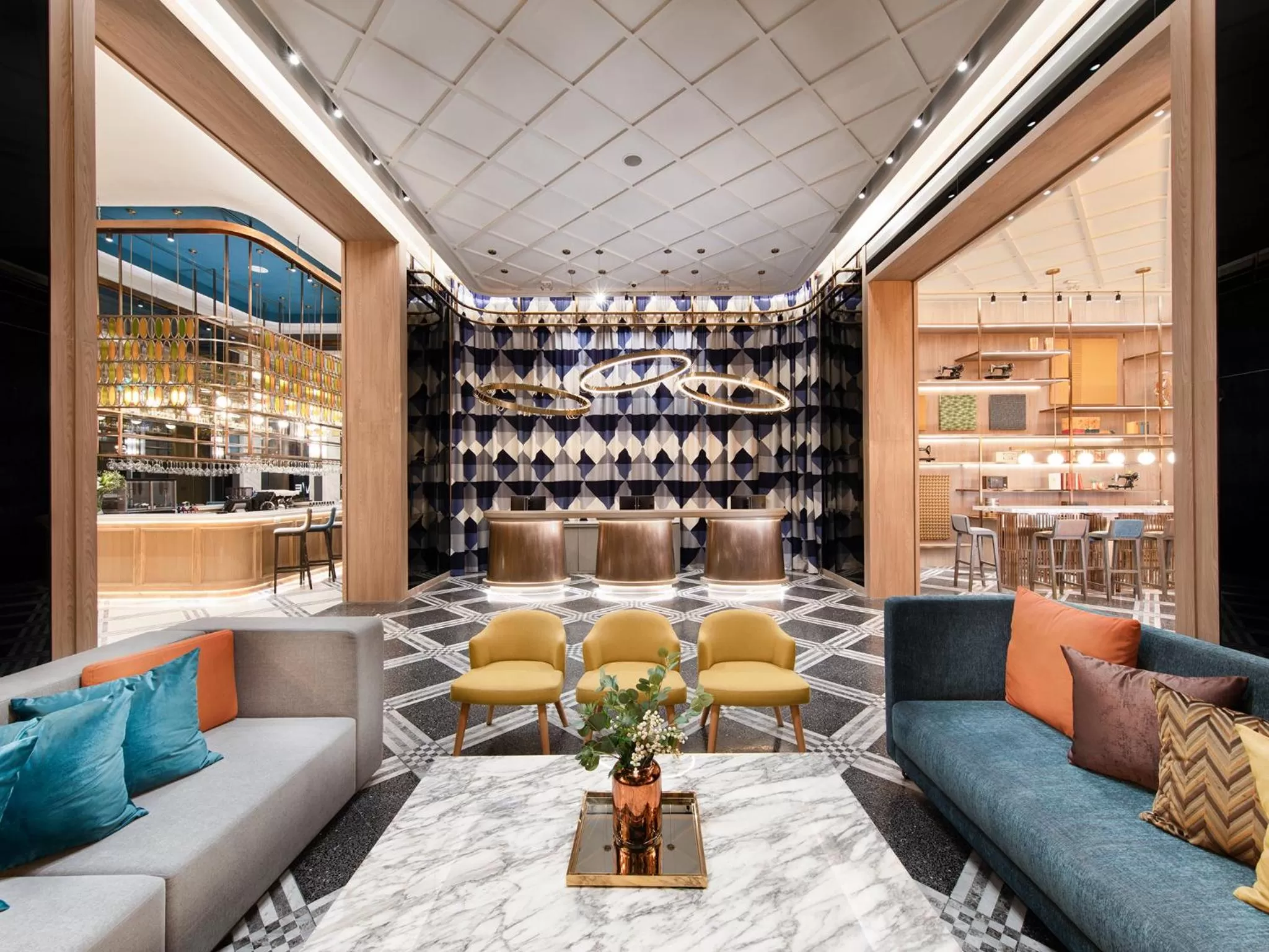 Lobby or reception in Mercure Bangkok Sukhumvit 24