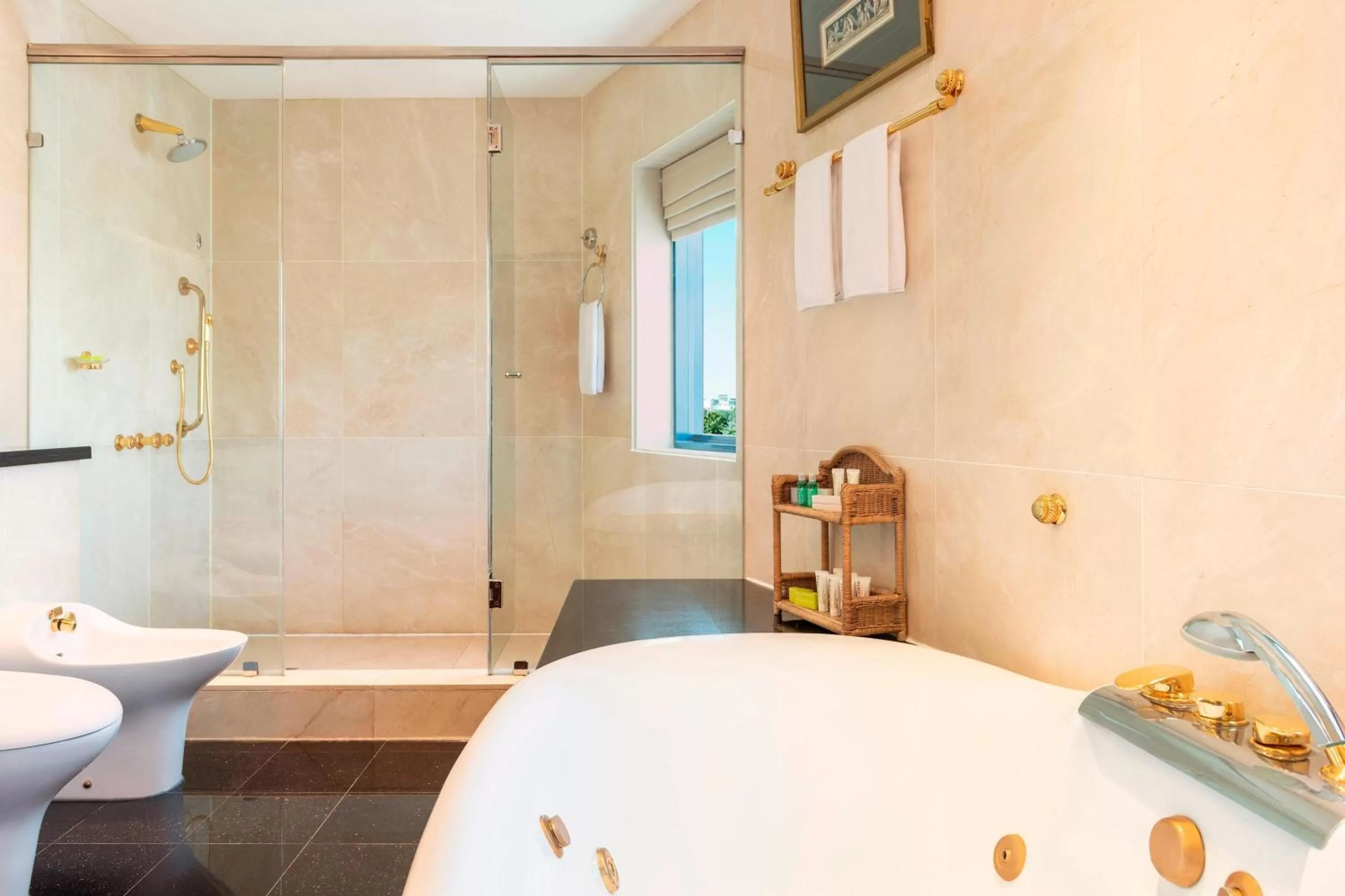 Bathroom in Le Meridien Fairway