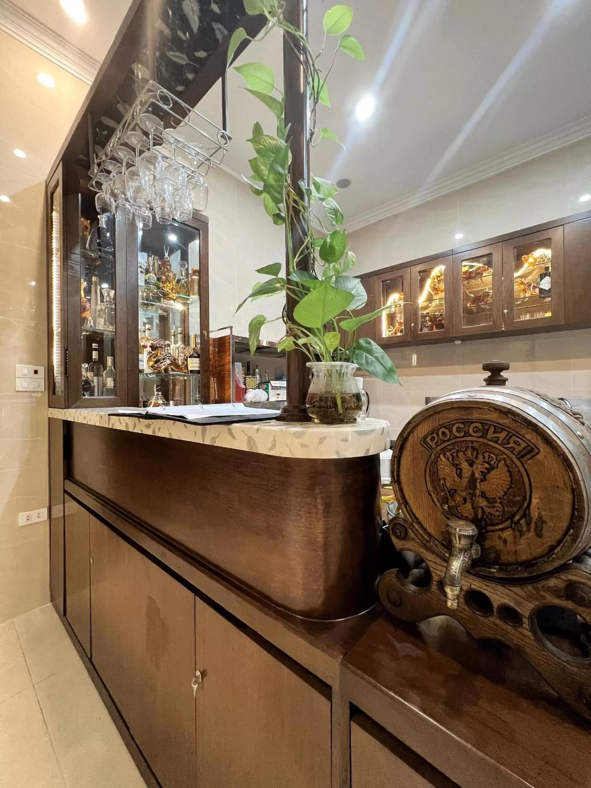 Lounge or bar in Elysinam Boutique Hotel Ha Long