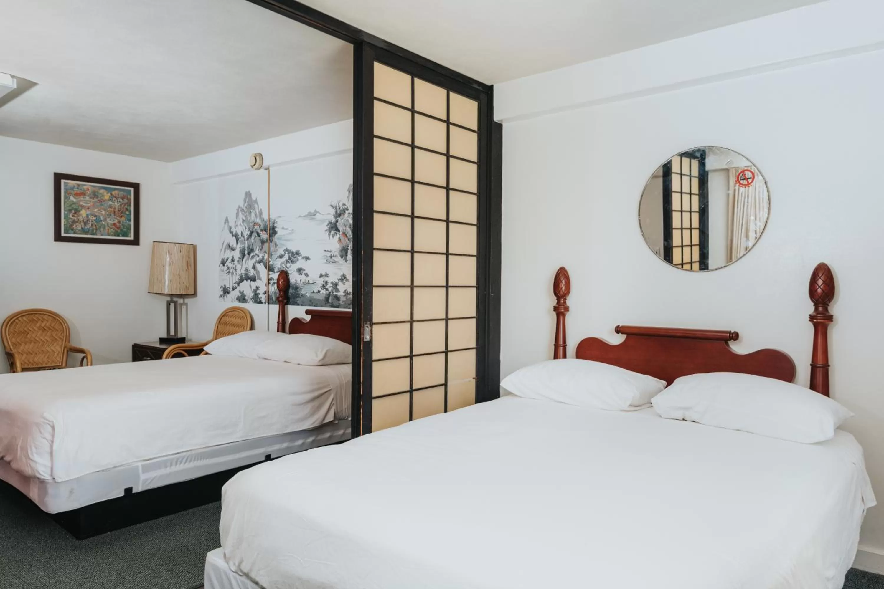 Bed in Royal Grove Waikiki