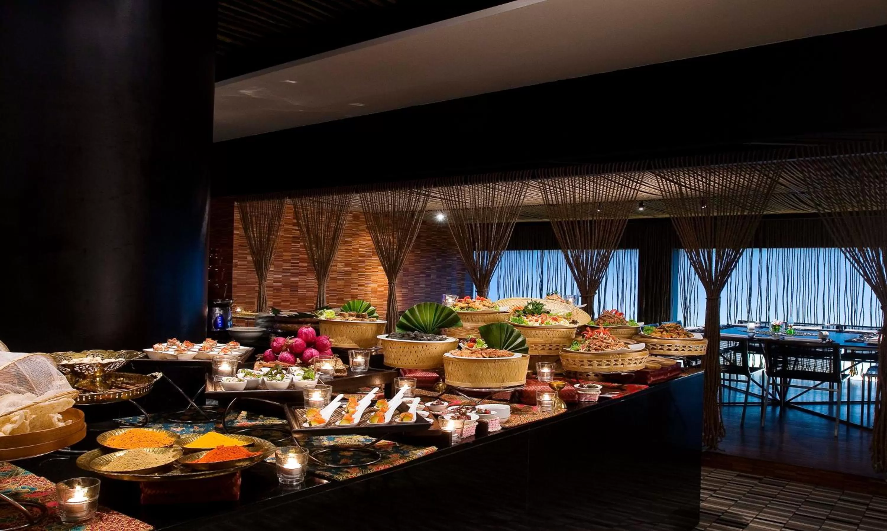 Restaurant/places to eat in Hotel Maya Kuala Lumpur City Centre