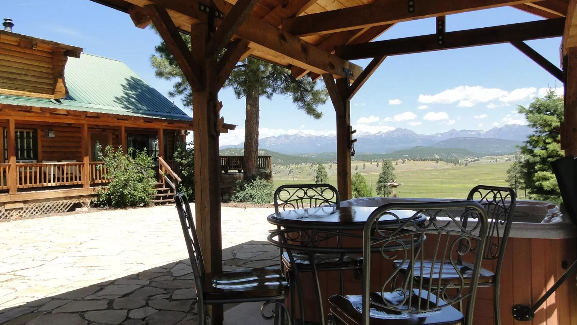 Balcony/Terrace in Elkwood Manor Bed & Breakfast