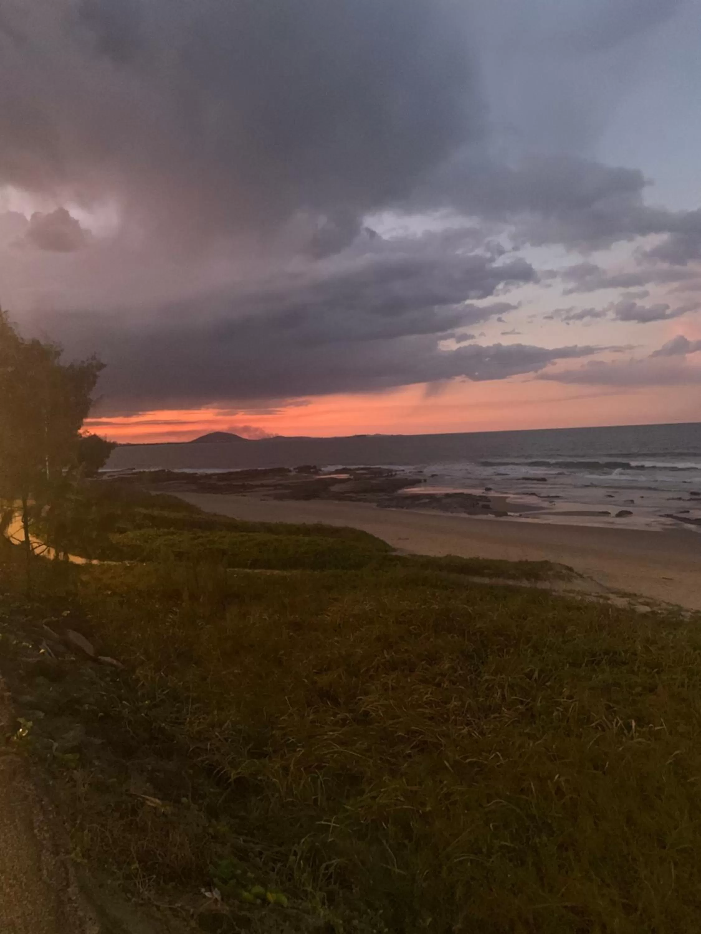 Beach, Sunrise/Sunset in Lillypilly Bed and Breakfast