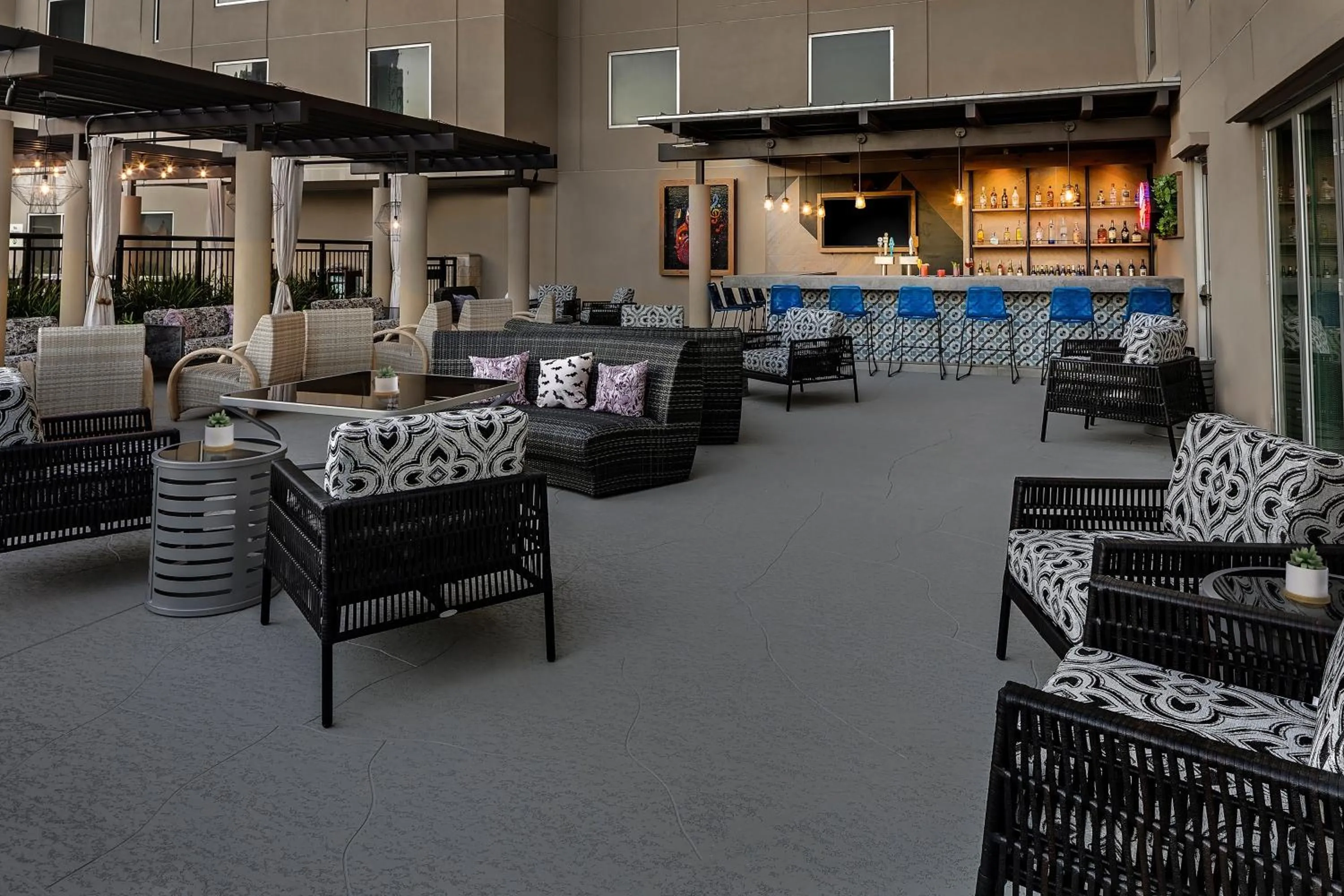 Lounge or bar in Hotel Indigo Austin Downtown - University by IHG