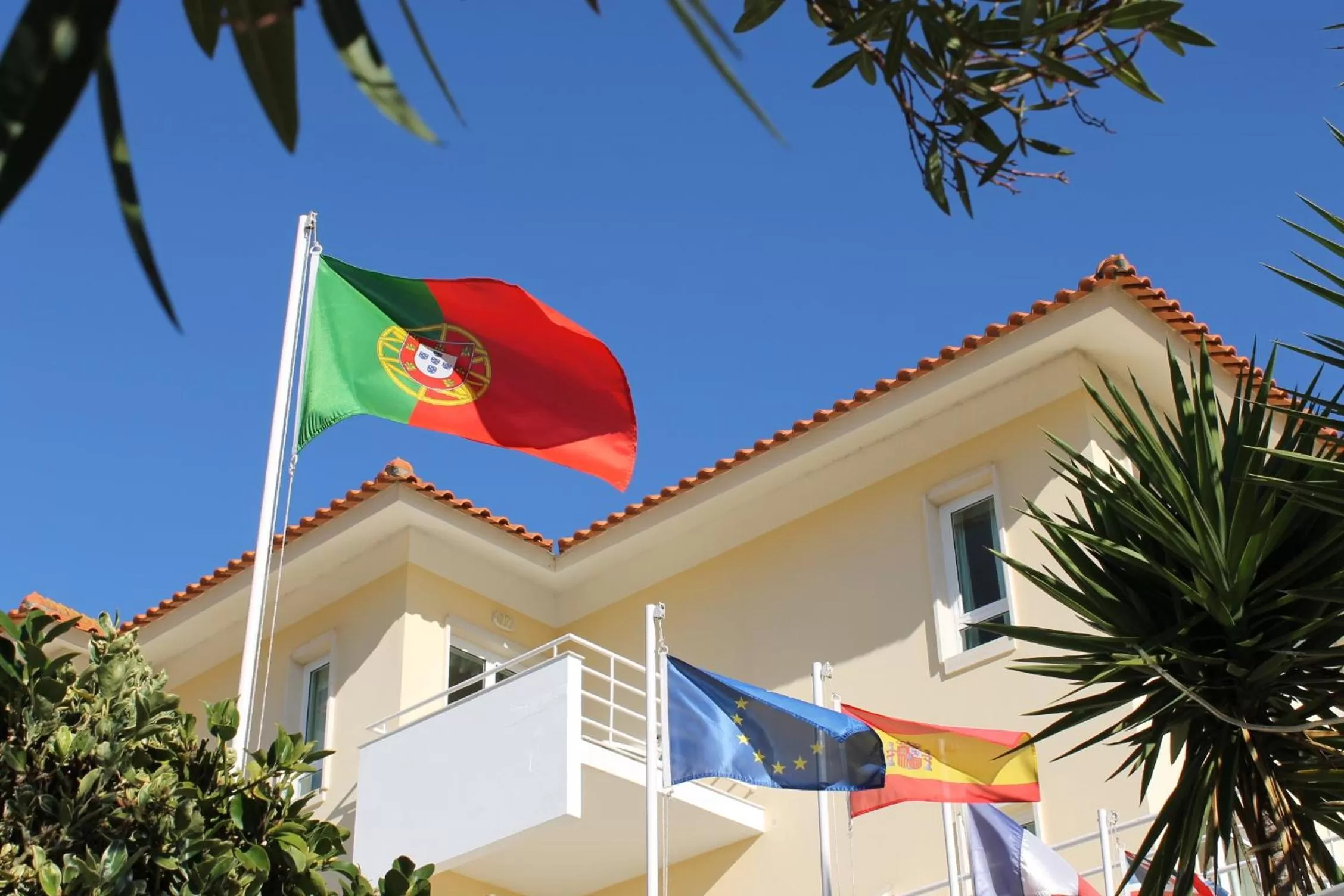 Garden view in Hotel Santo Antonio Da Baia