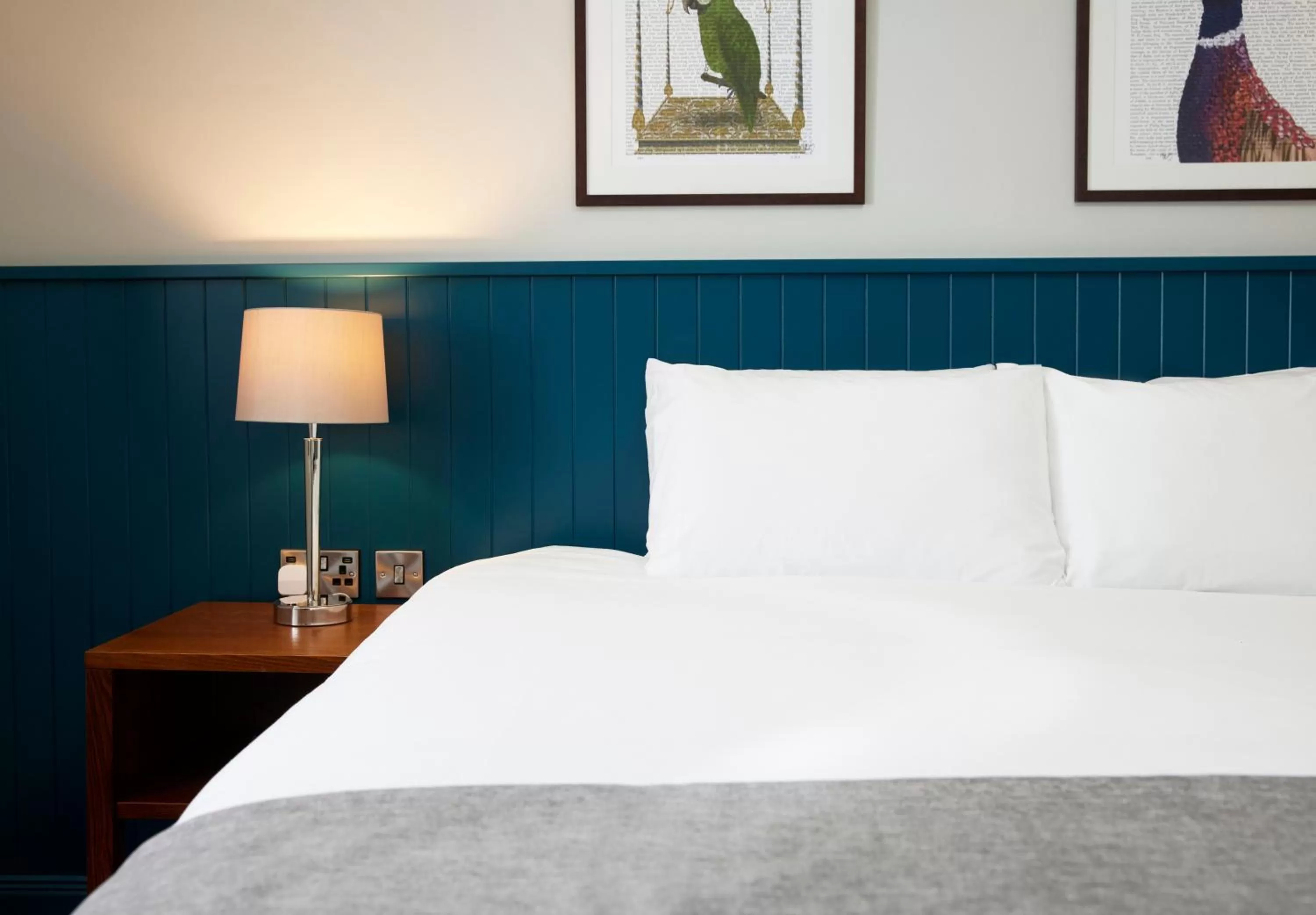 Bedroom, Bed in The Caledonian Hotel