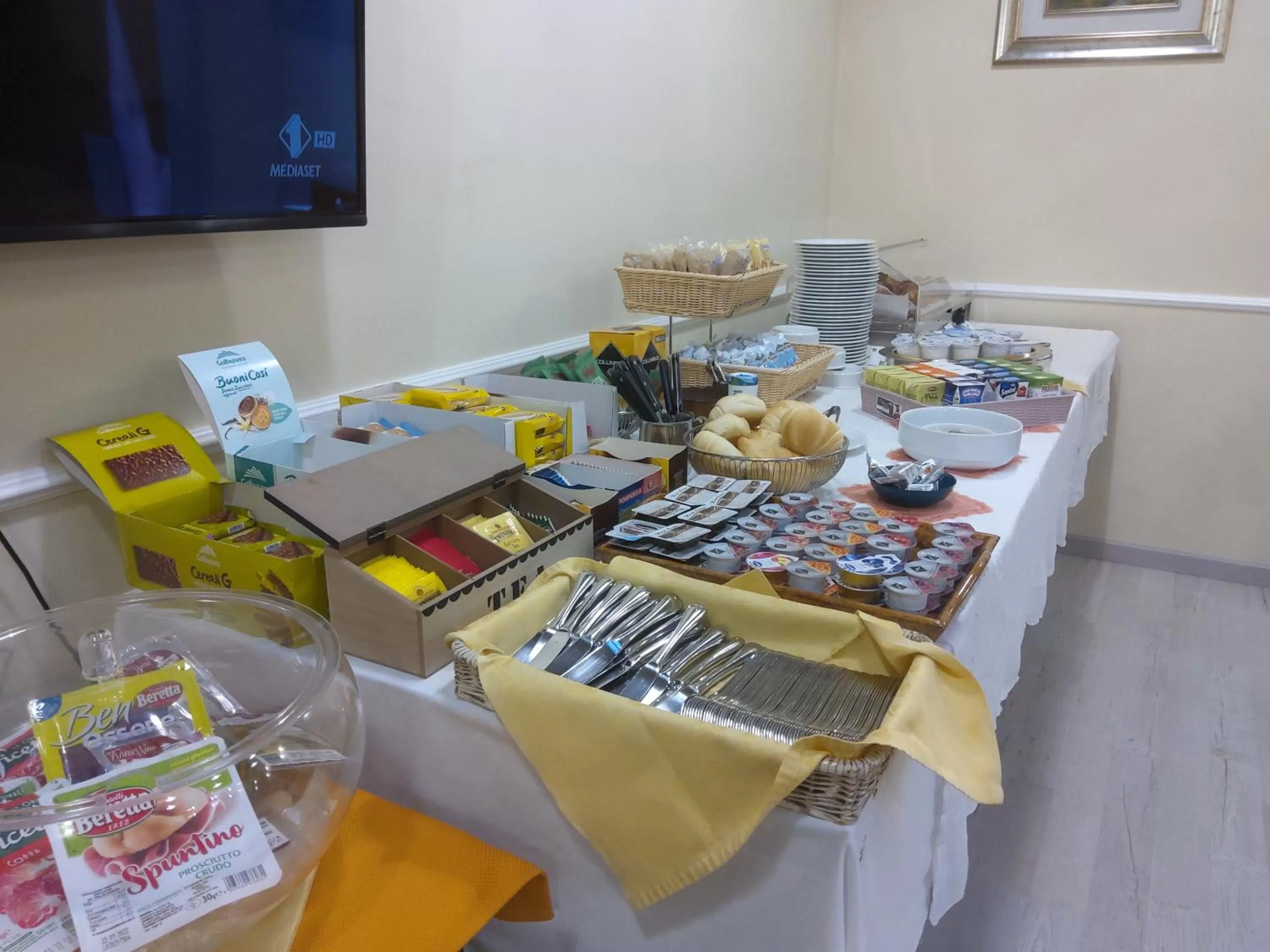 Food and drinks in Hotel Siros