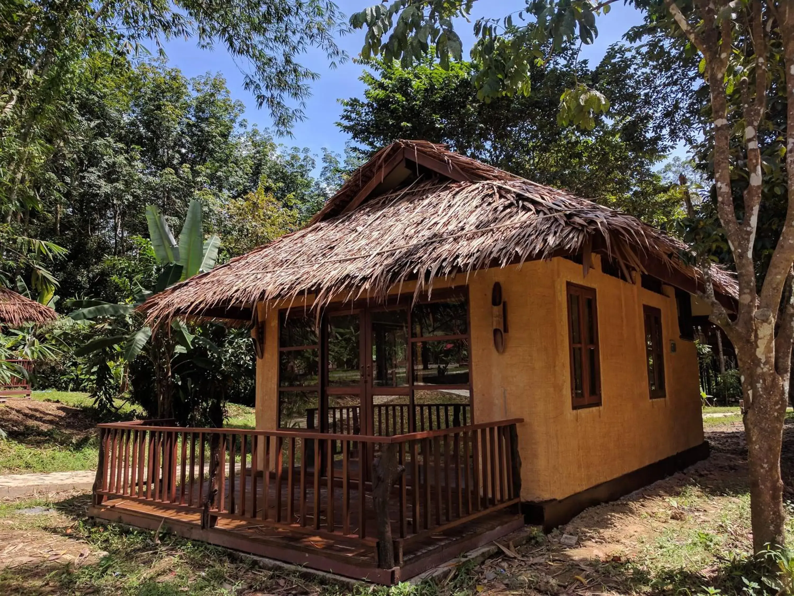 Earth House in Our Jungle Camp - Eco Resort Earth House in Our Jungle Camp - Eco Resort