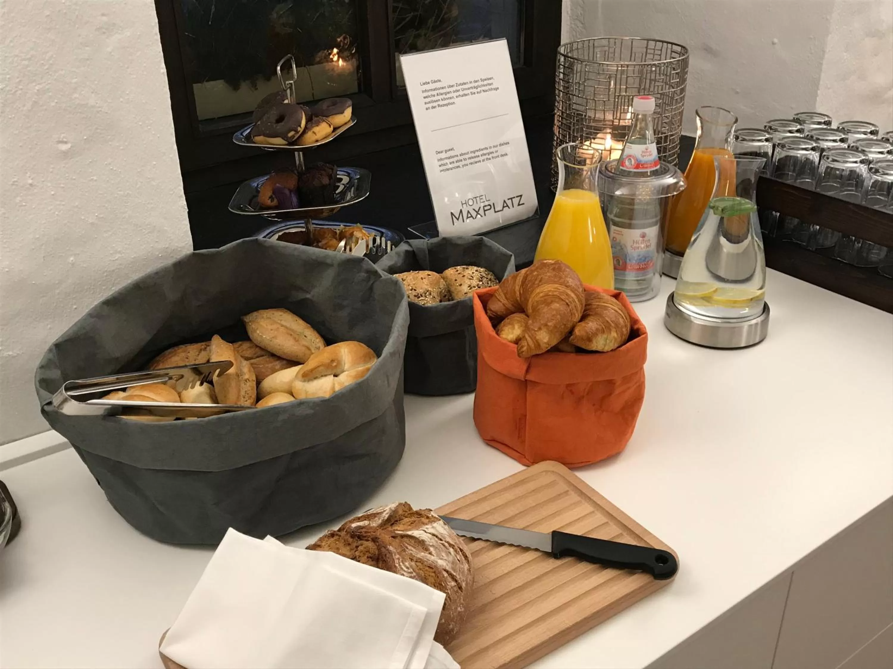 Breakfast in Hotel Maxplatz